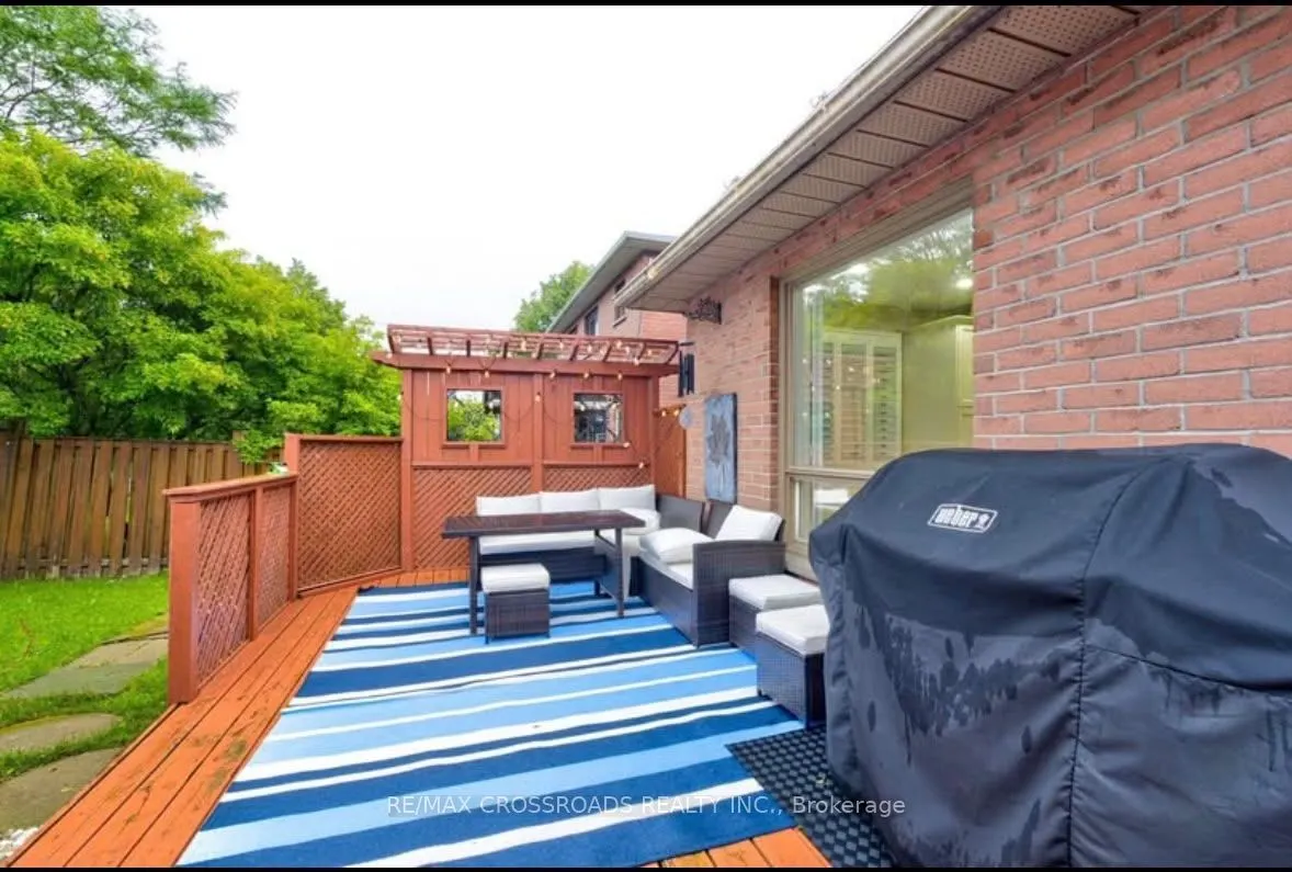 11 Murkar Crescent