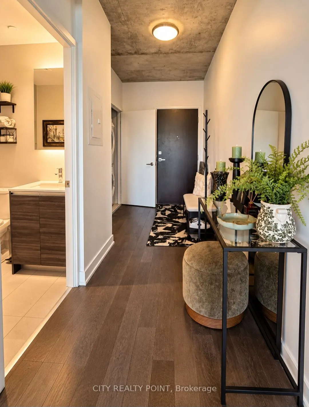 1190 Dundas Street E #505