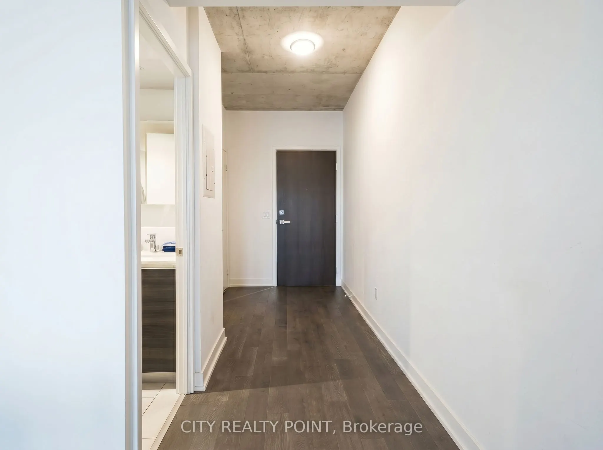 1190 Dundas Street E #505