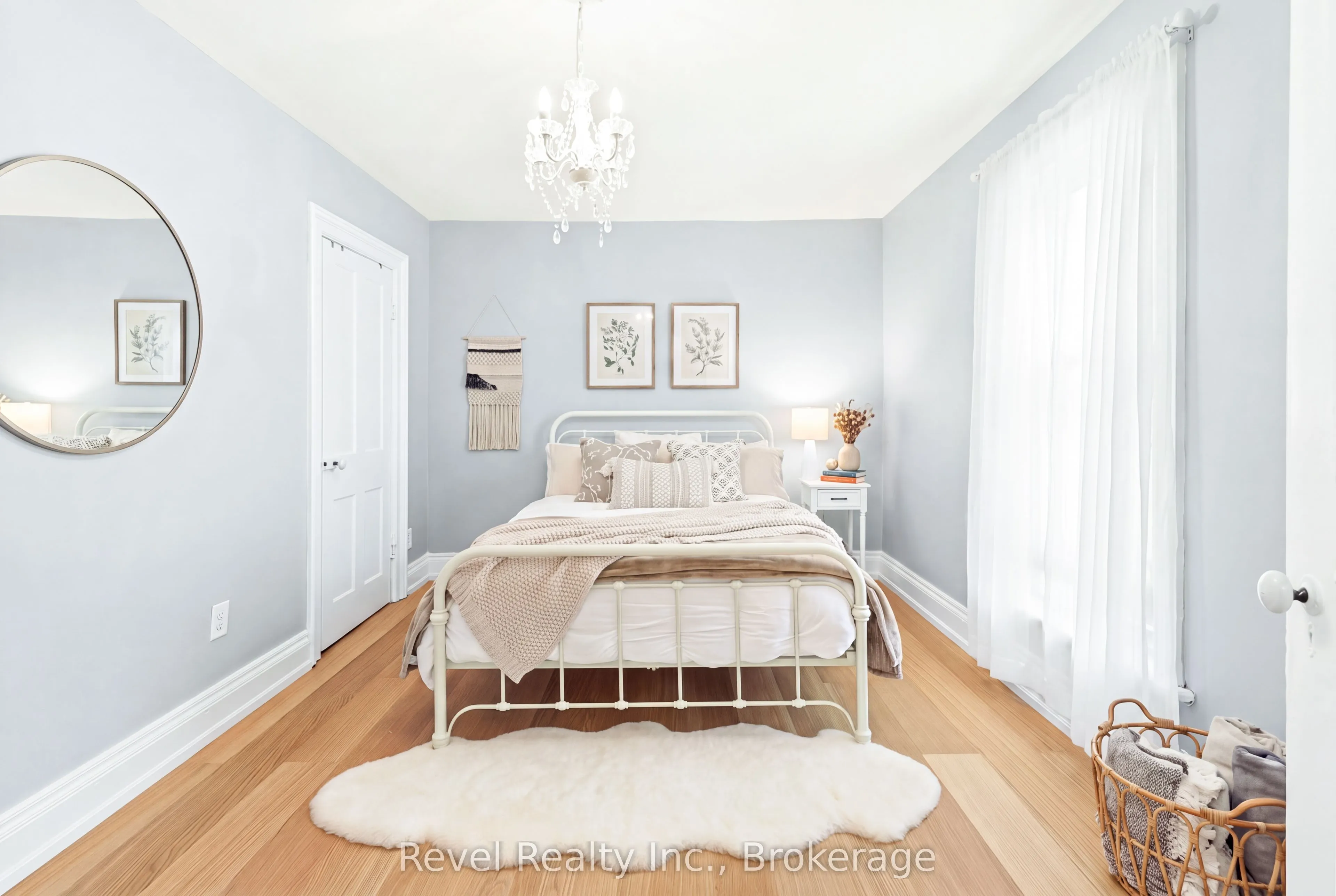 15578 Simcoe Street