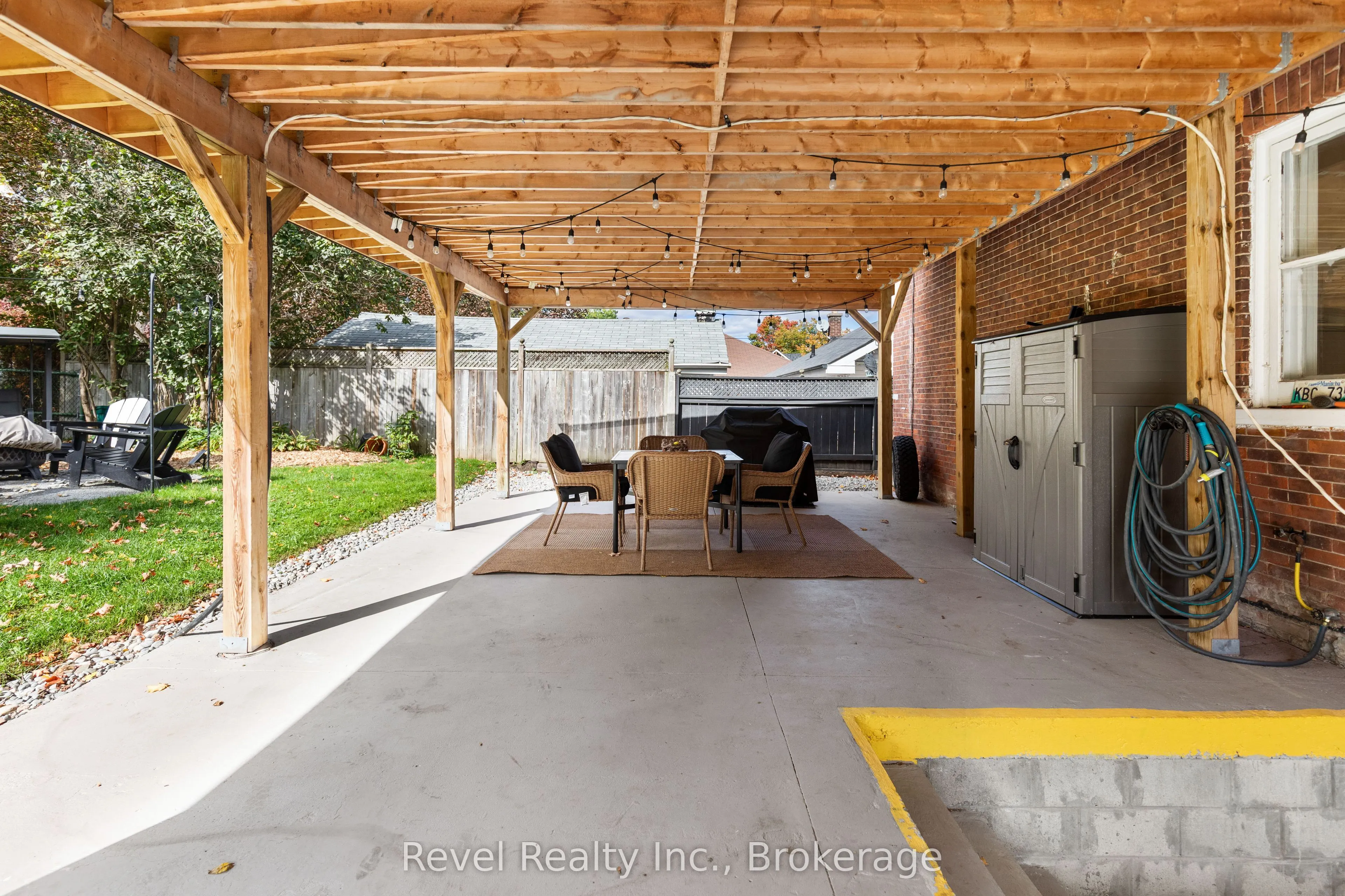 15578 Simcoe Street