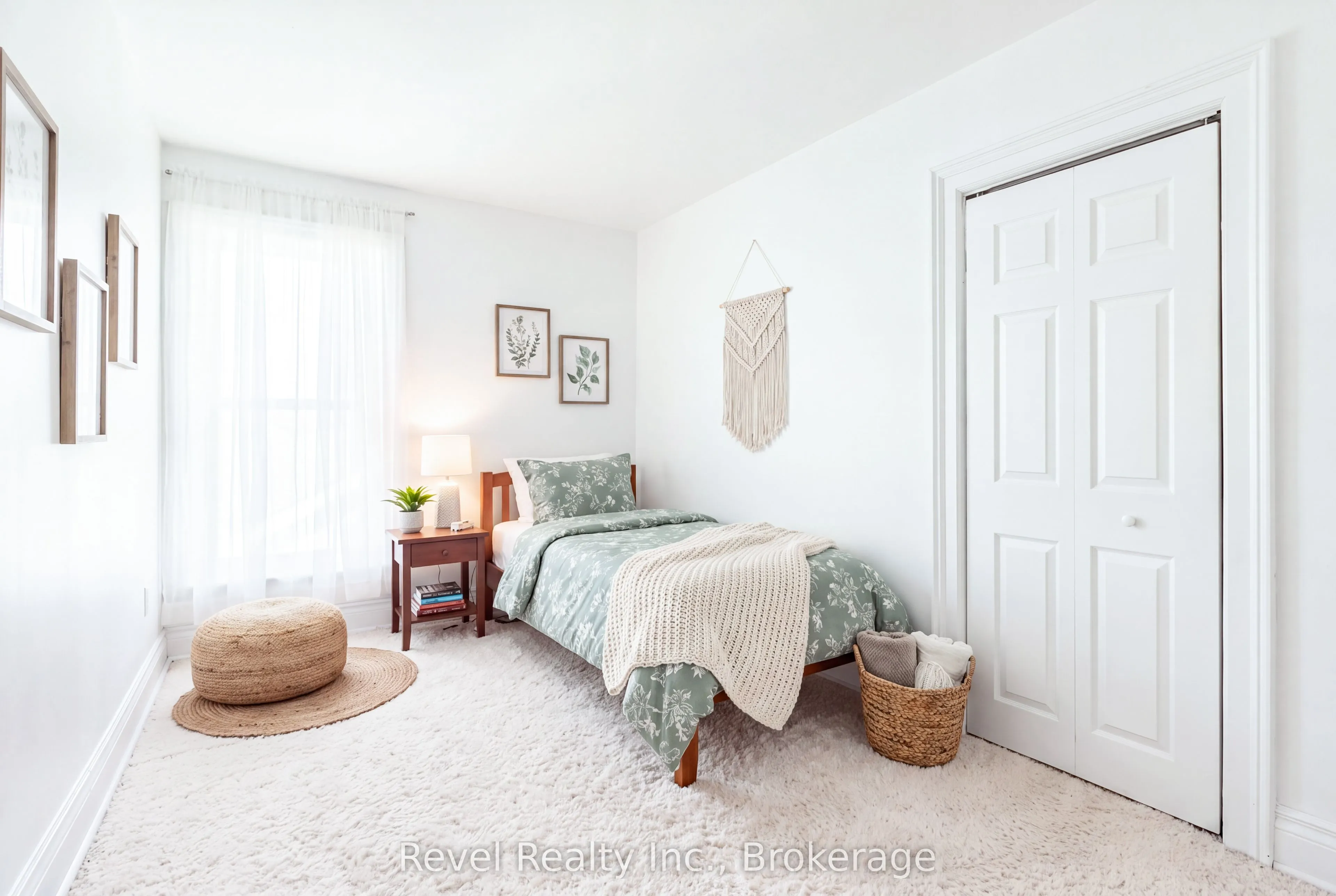 15578 Simcoe Street