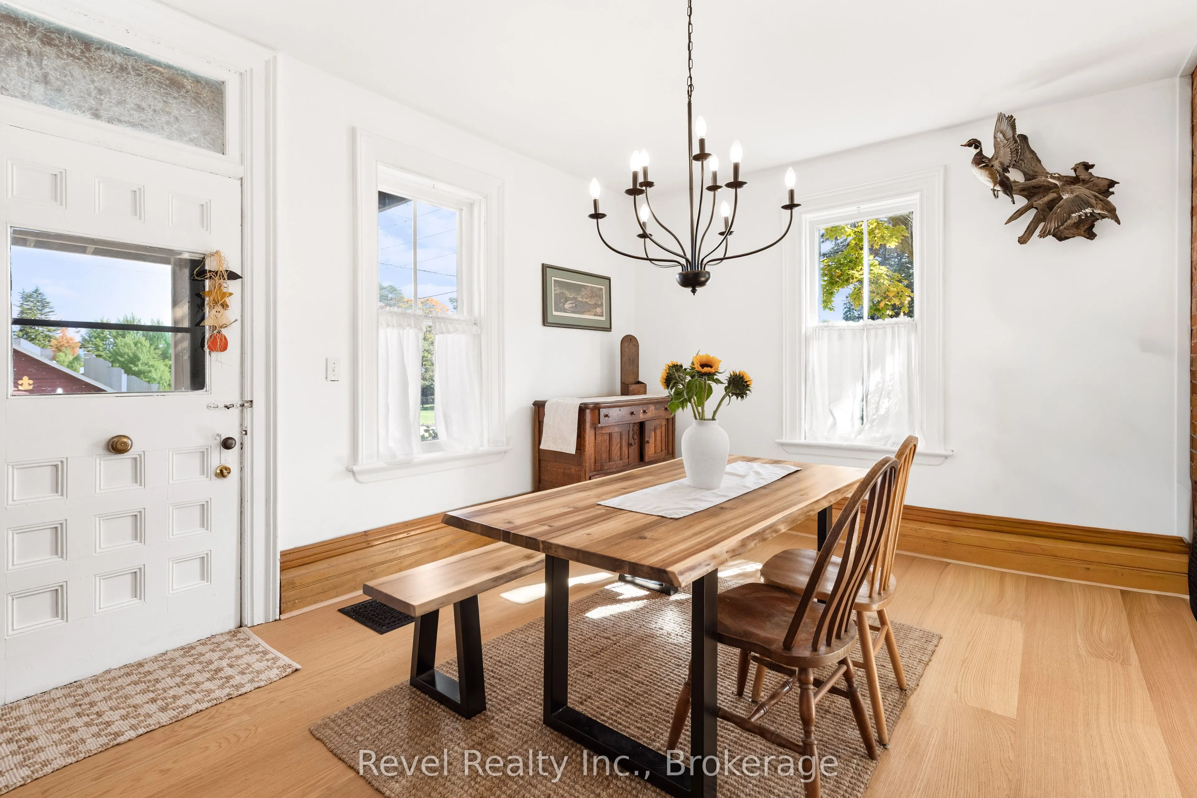 15578 Simcoe Street