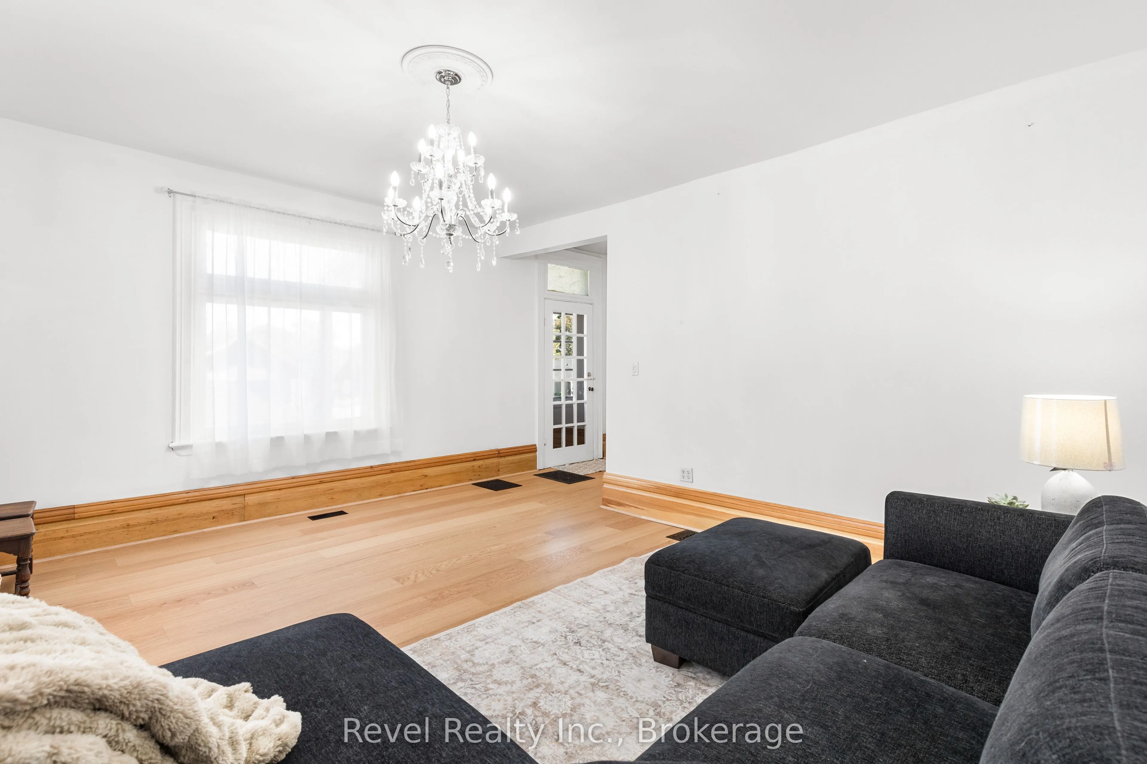 15578 Simcoe Street