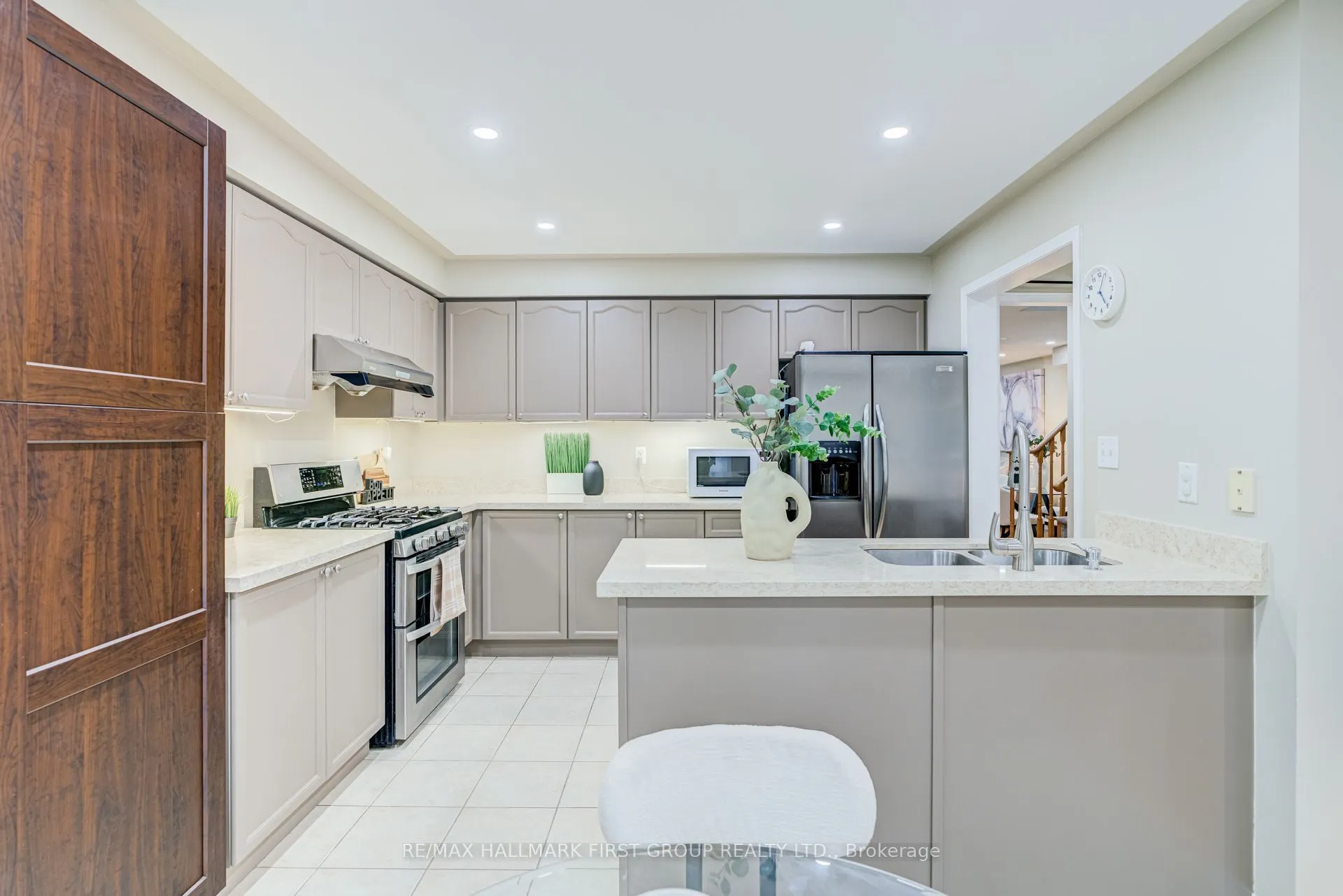 6 Tansley Crescent