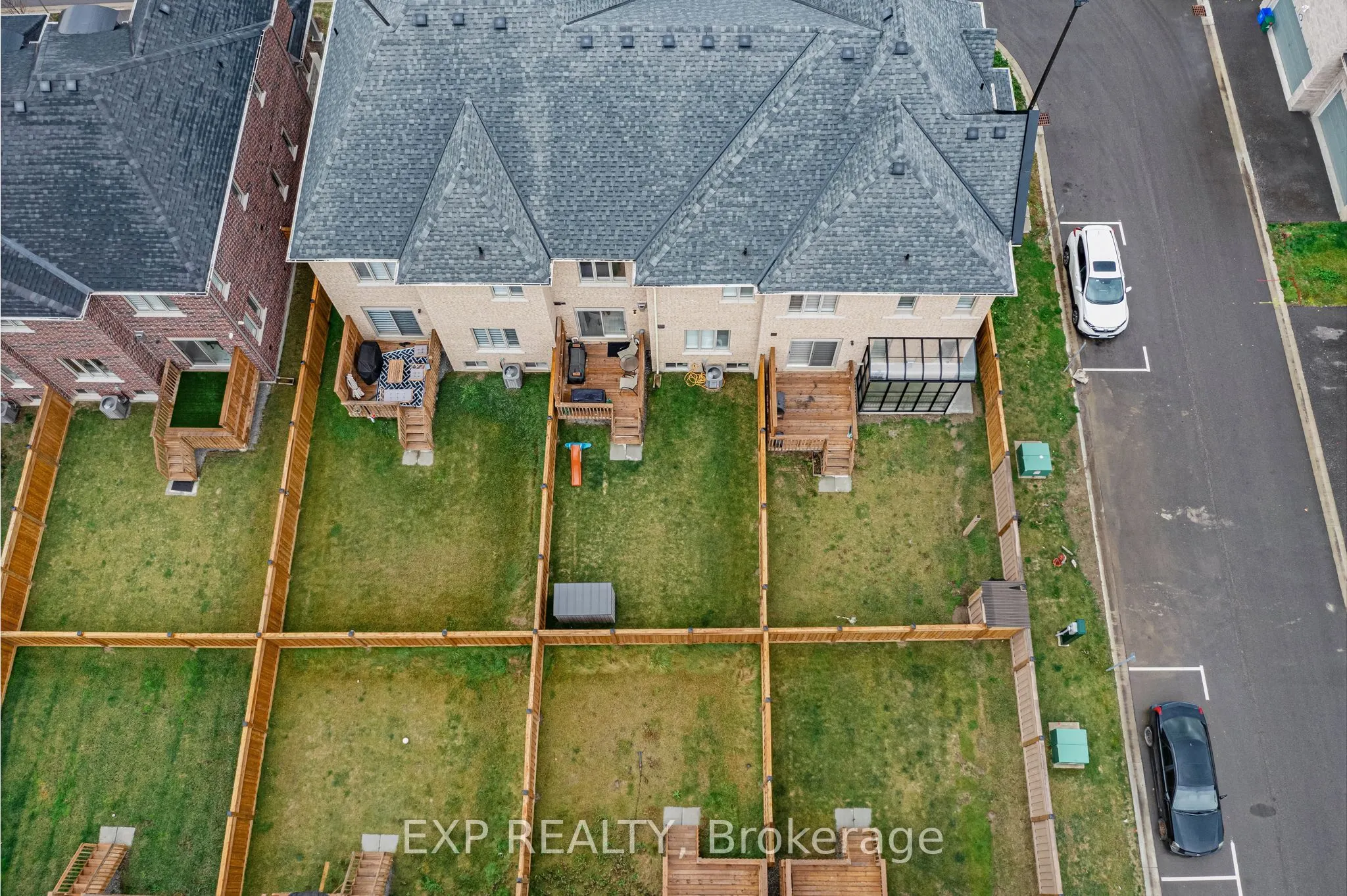 18 Hough Lane