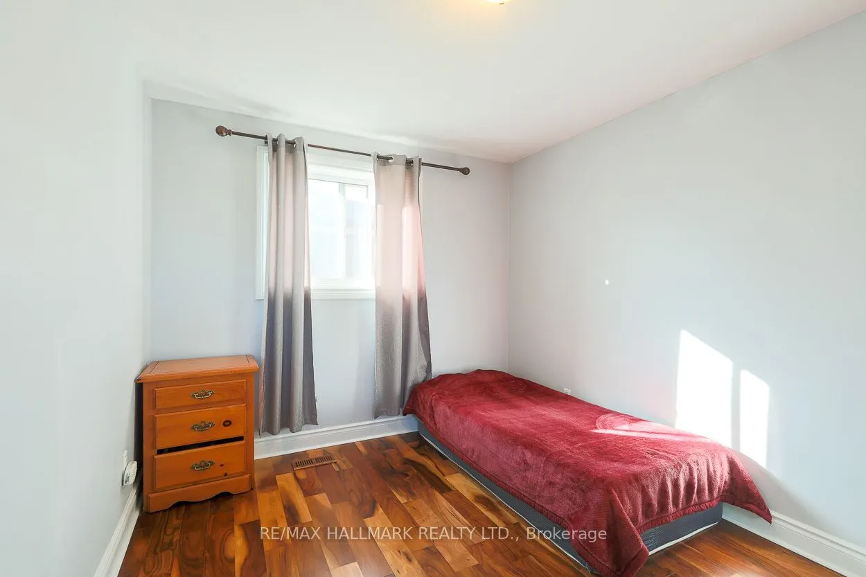 5A Scotia Avenue