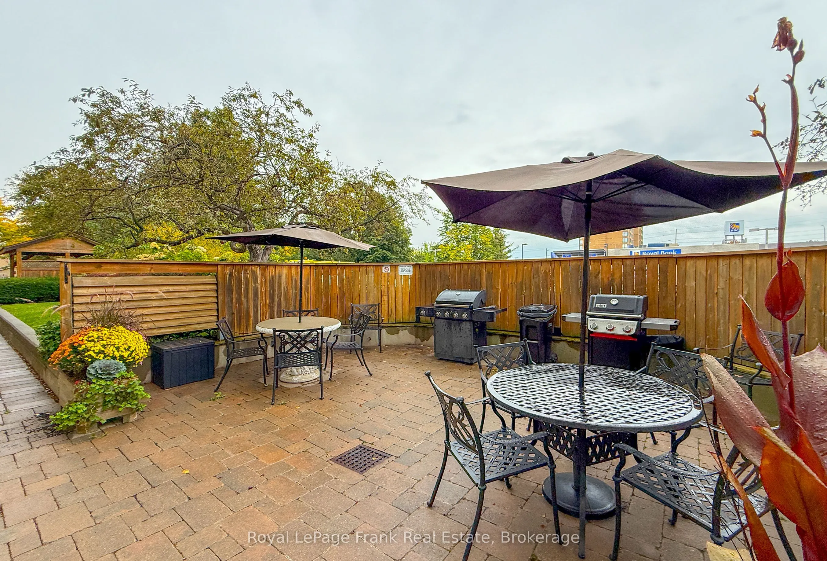 712 Rossland Road E #213