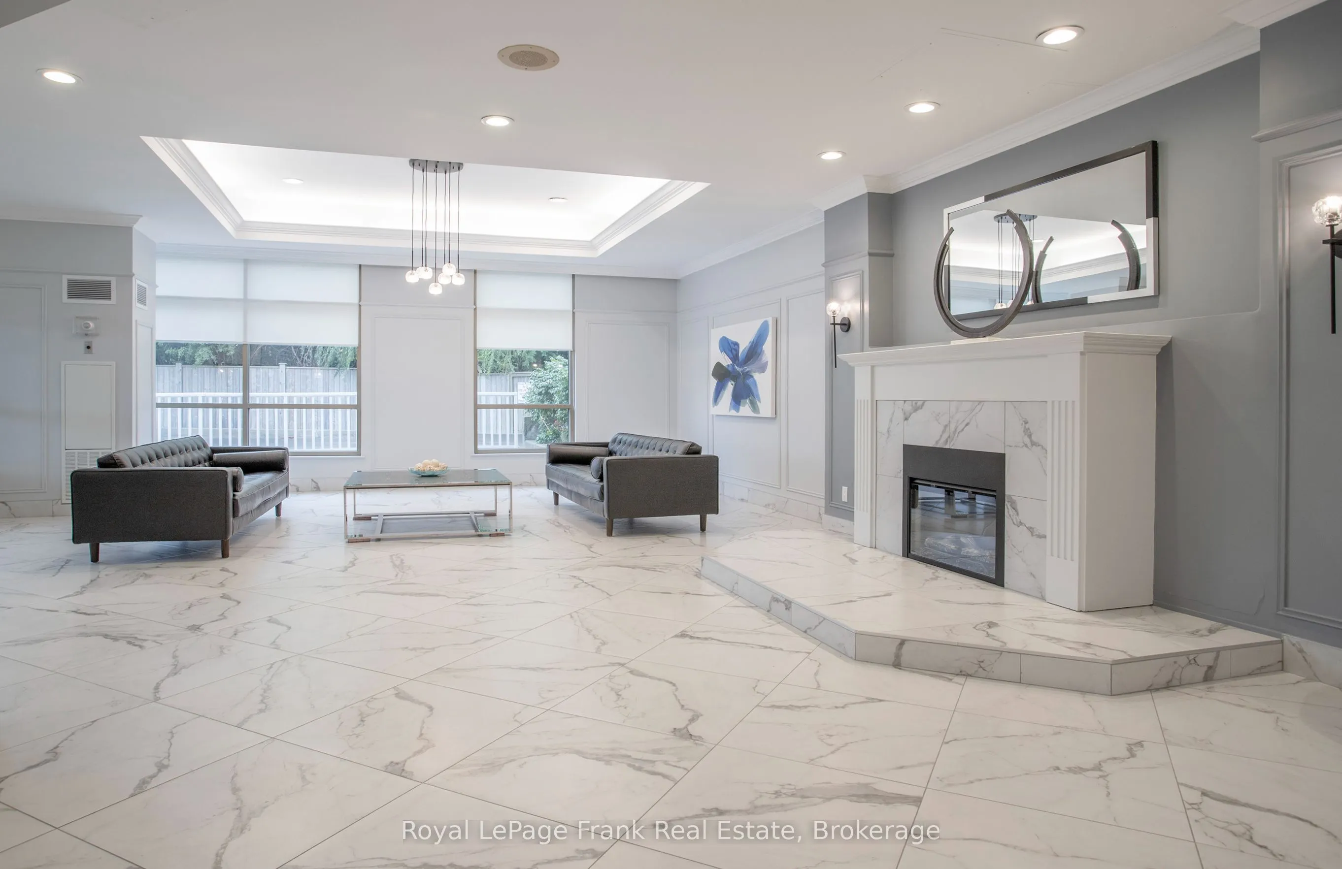 712 Rossland Road E #213
