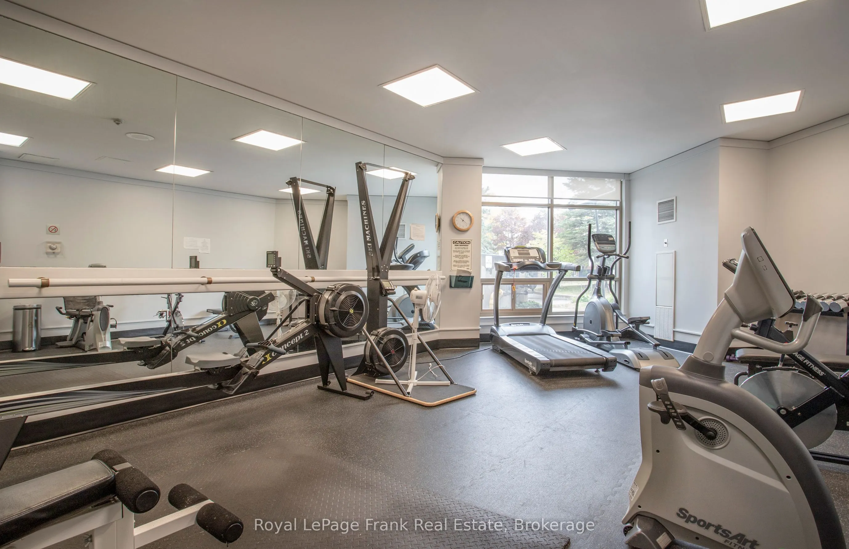 712 Rossland Road E #213