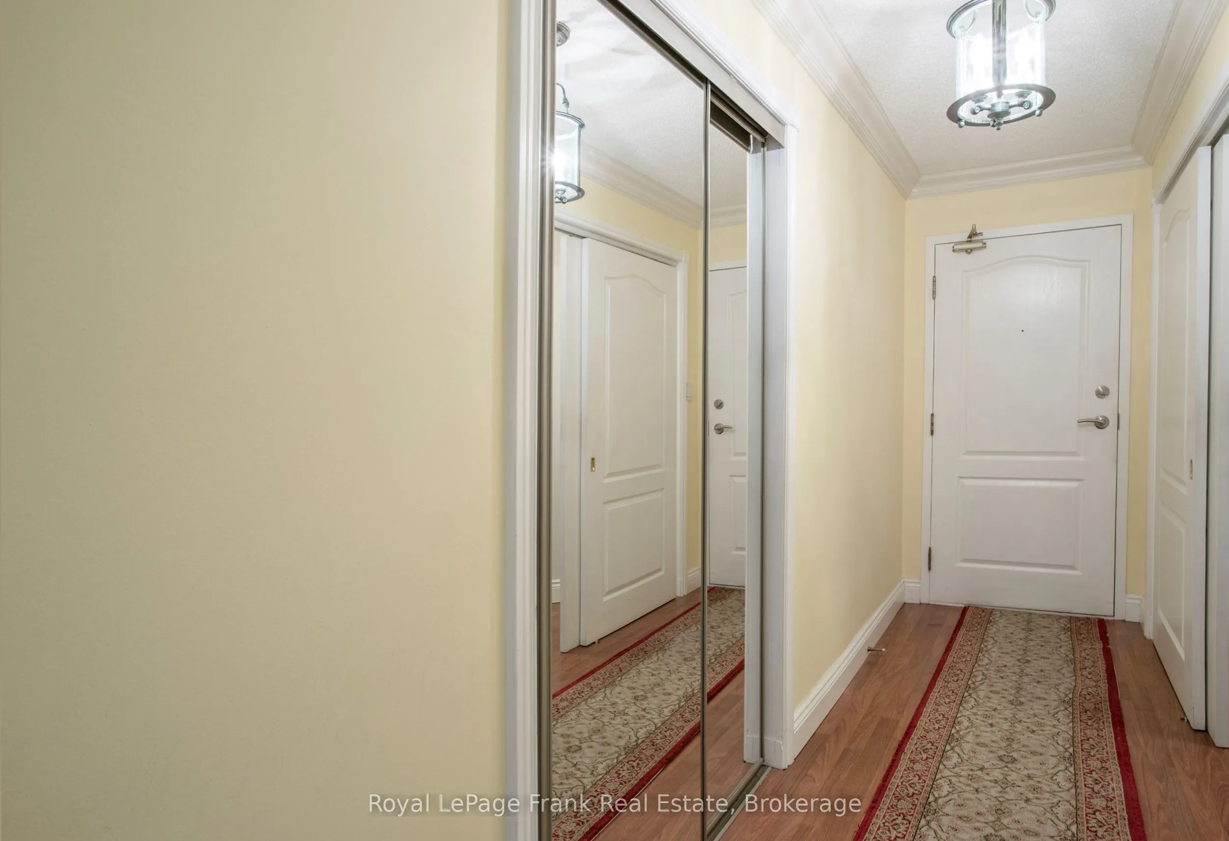 712 Rossland Road E #213