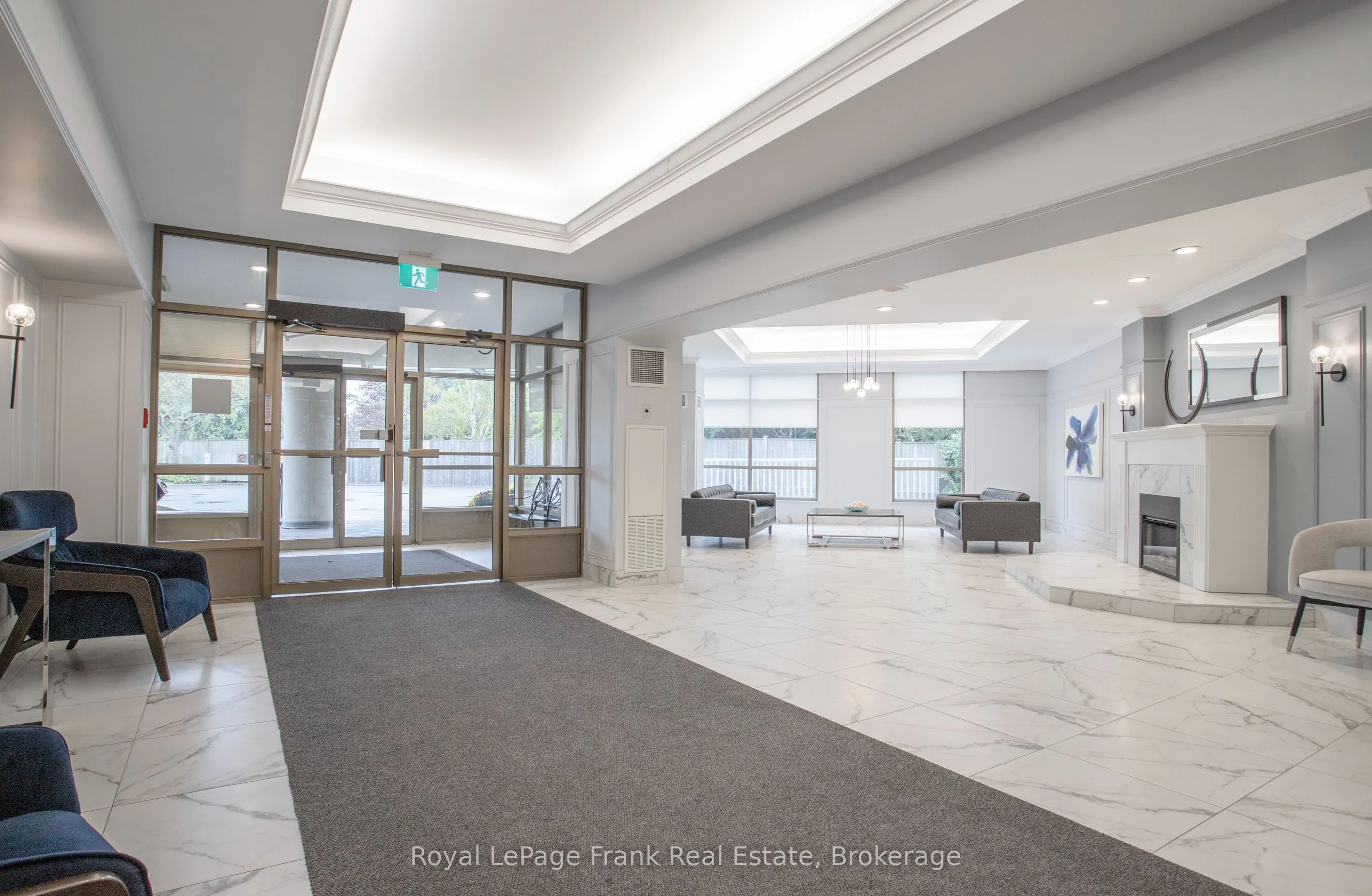712 Rossland Road E #213