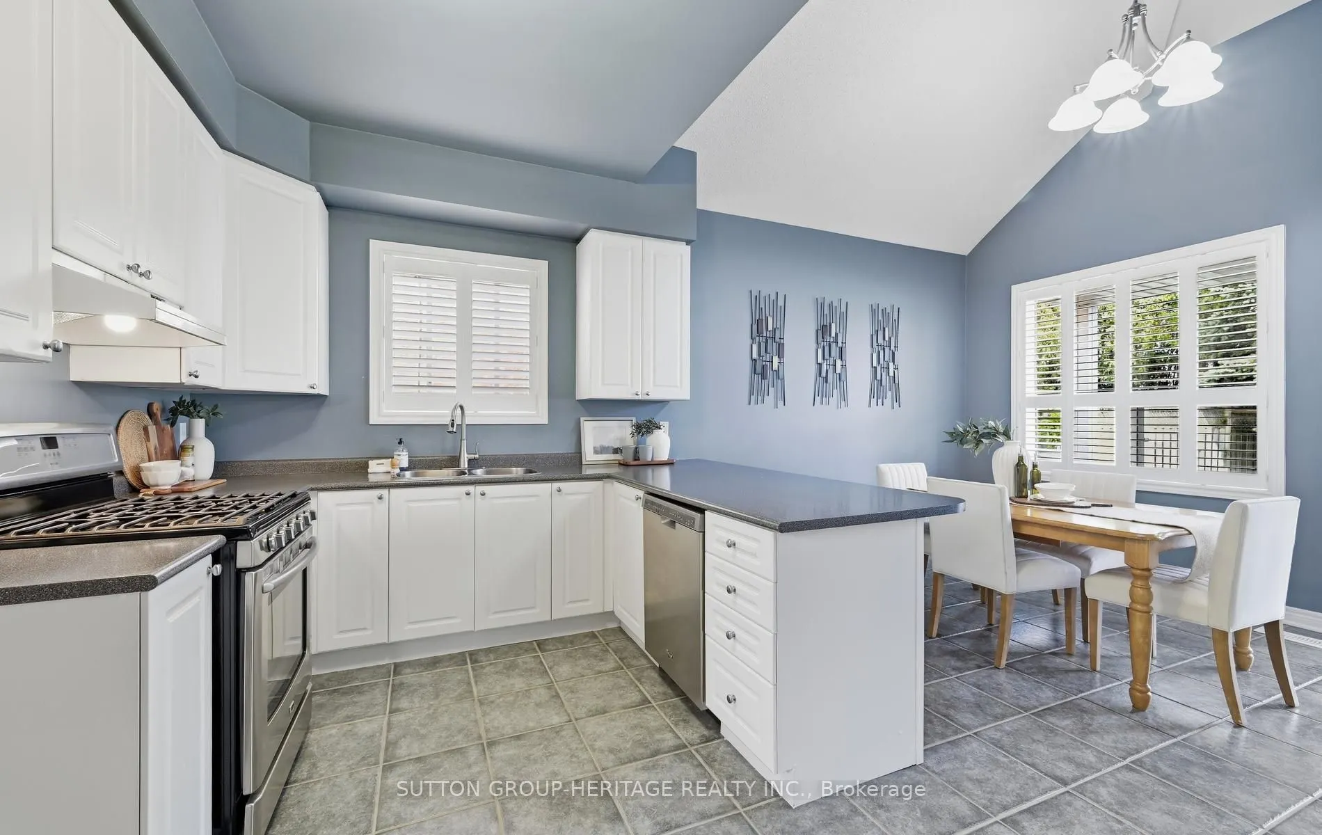 35 Kimberly Drive