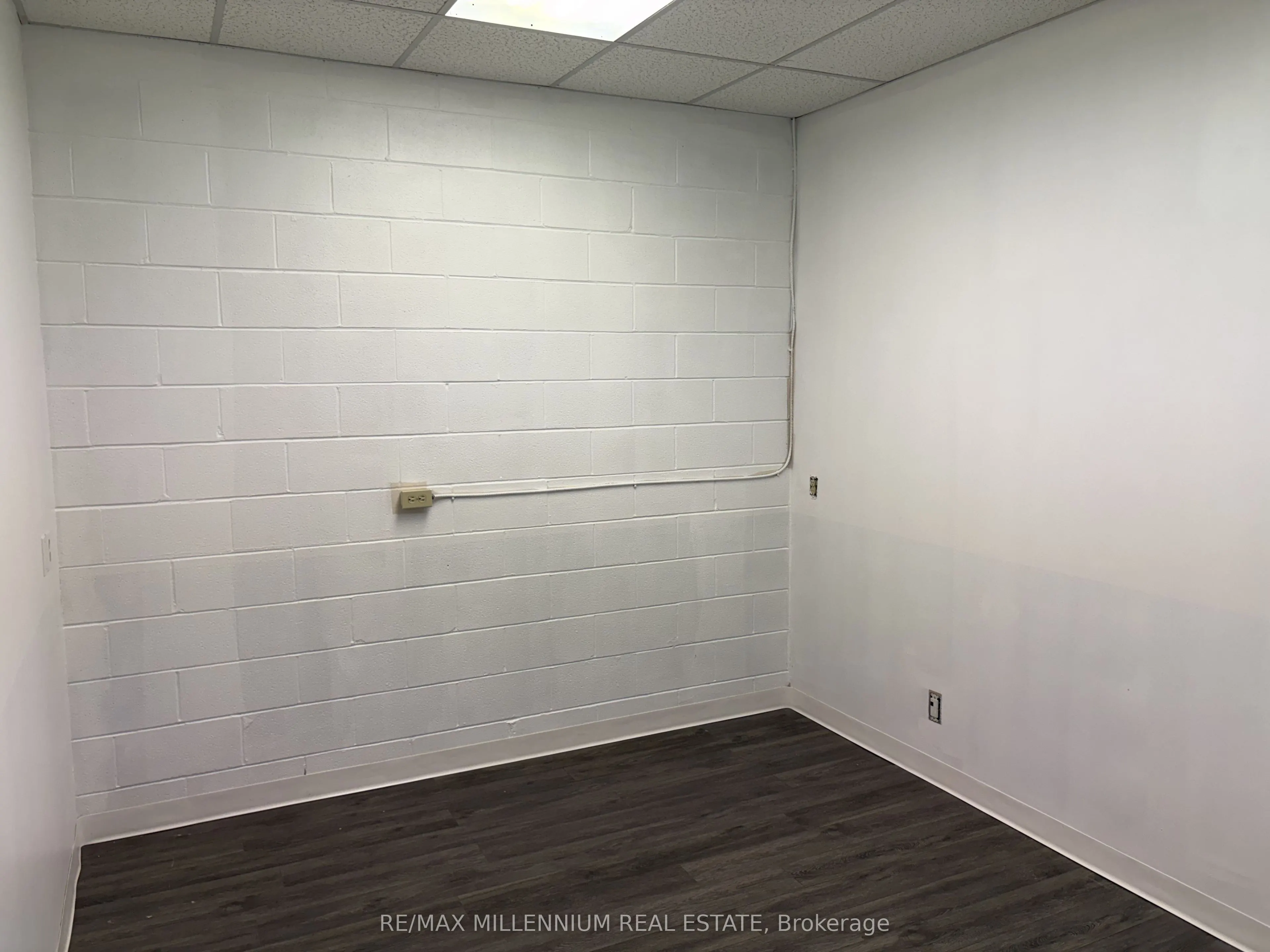 377 Mackenzie Avenue #5