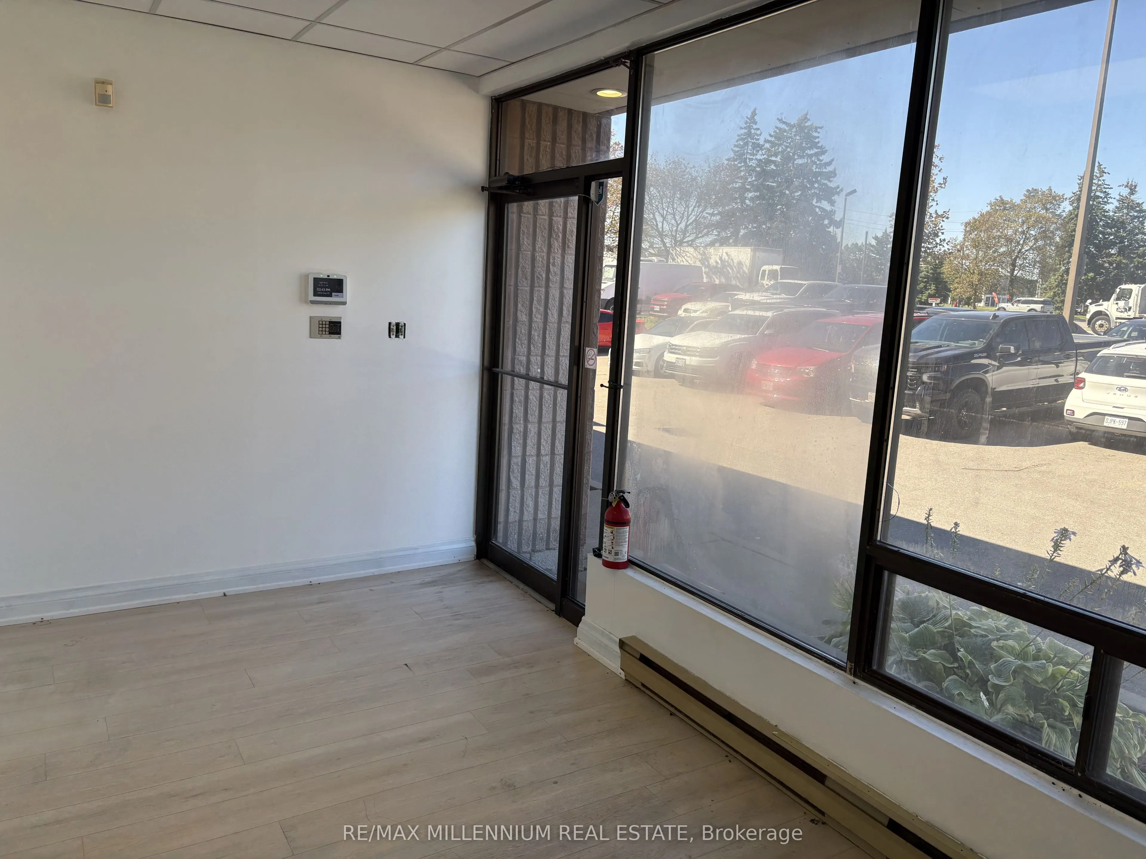 377 Mackenzie Avenue #5