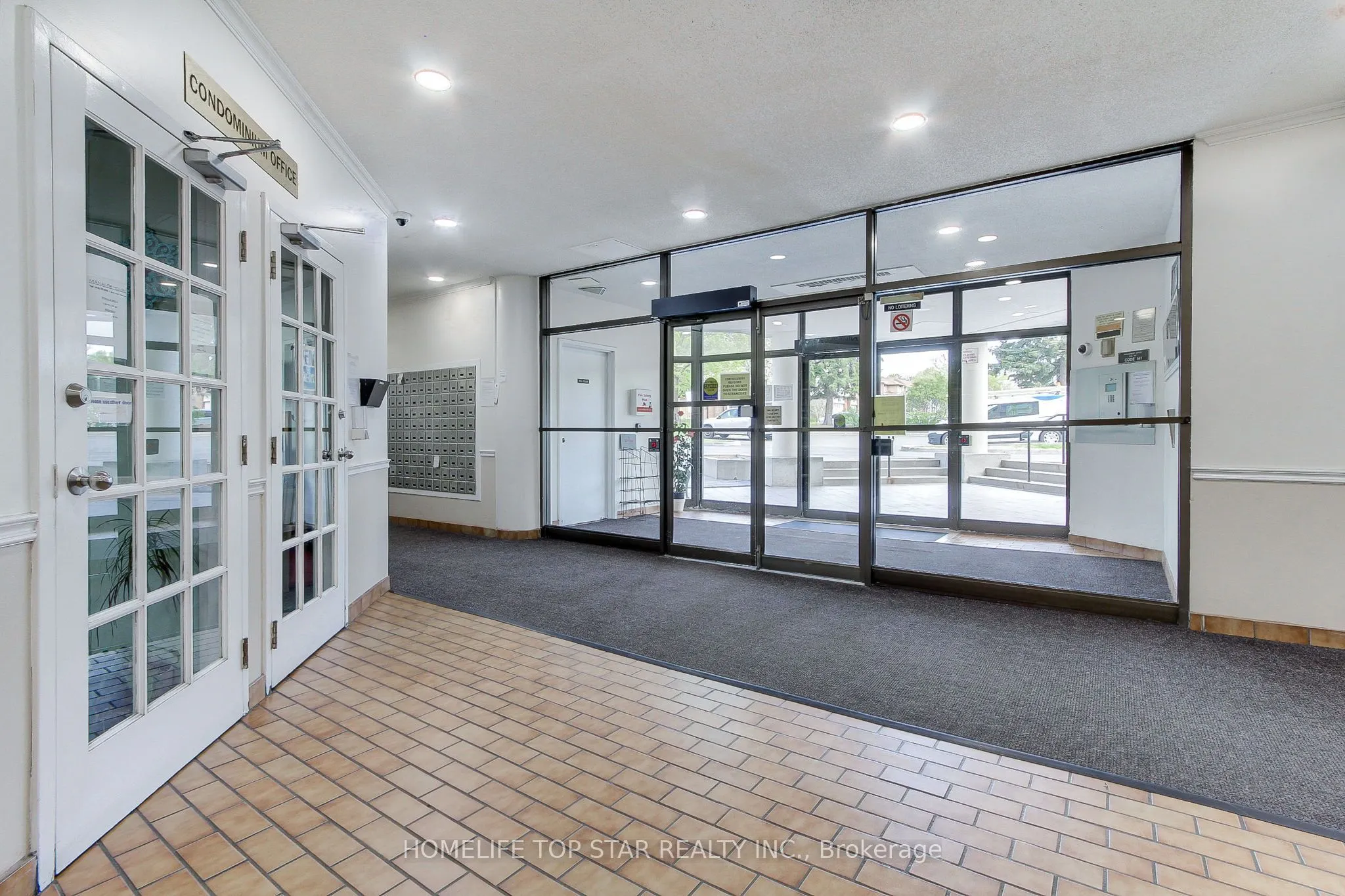 5580 Sheppard E Avenue #613