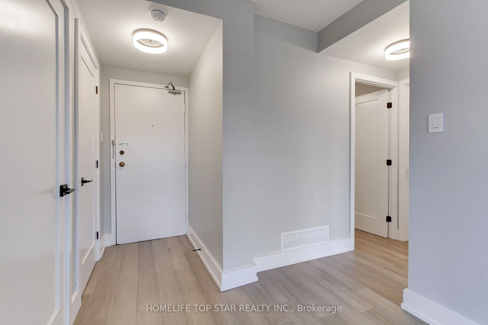 5580 Sheppard E Avenue #613