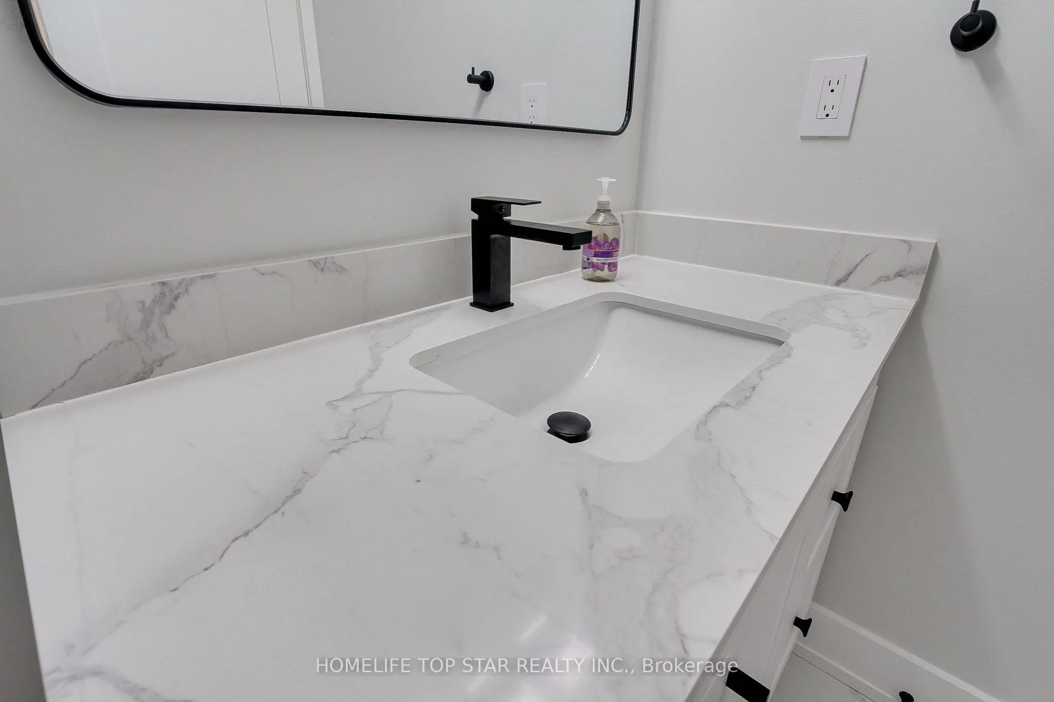 5580 Sheppard E Avenue #613
