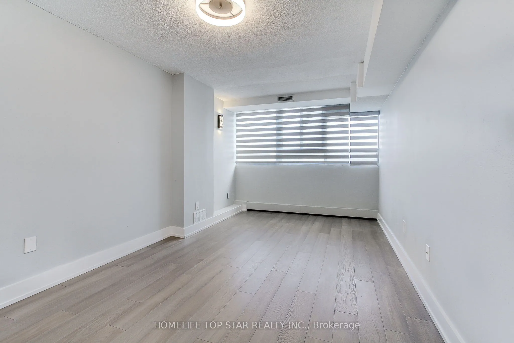 5580 Sheppard E Avenue #613