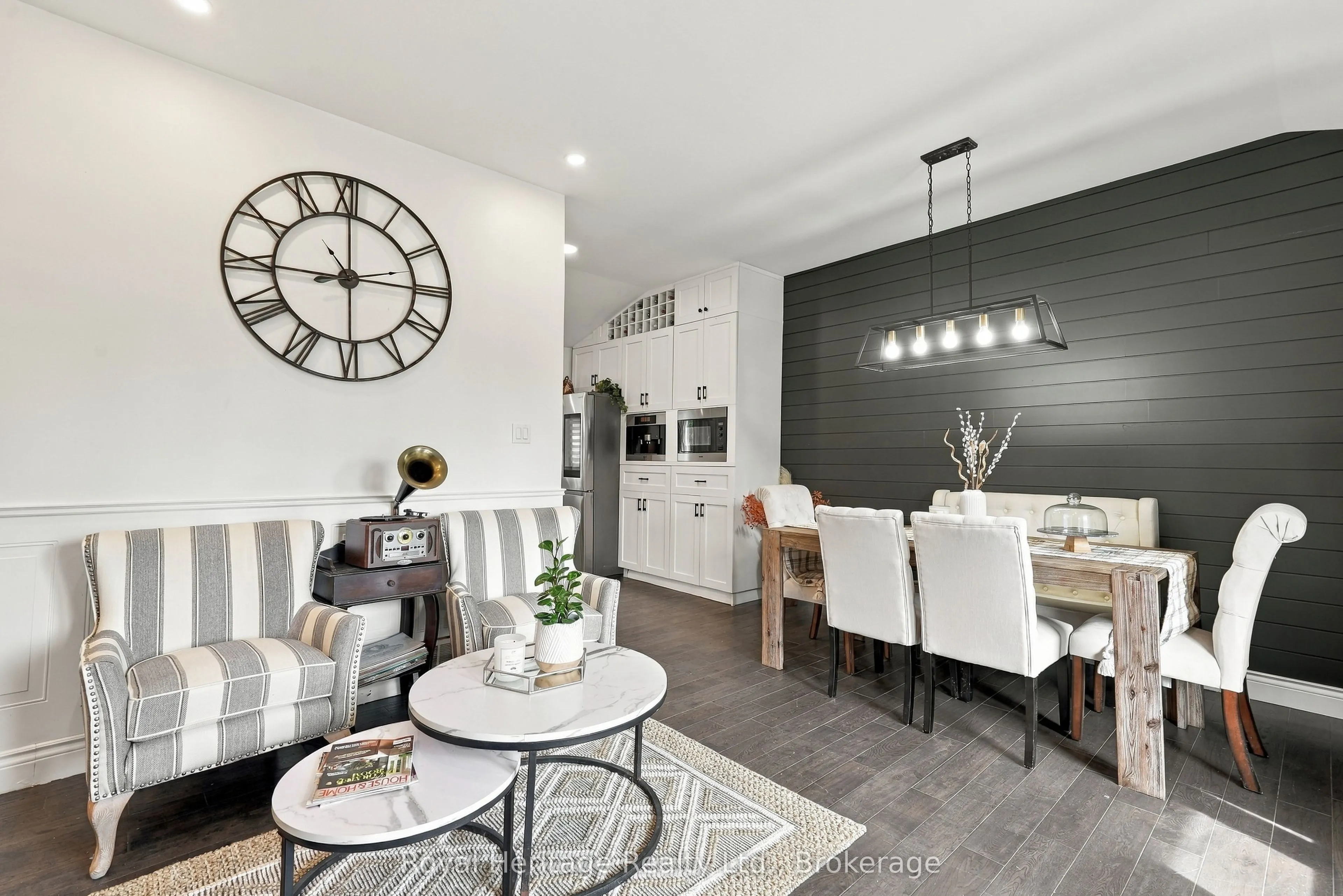 618 Sunset Boulevard