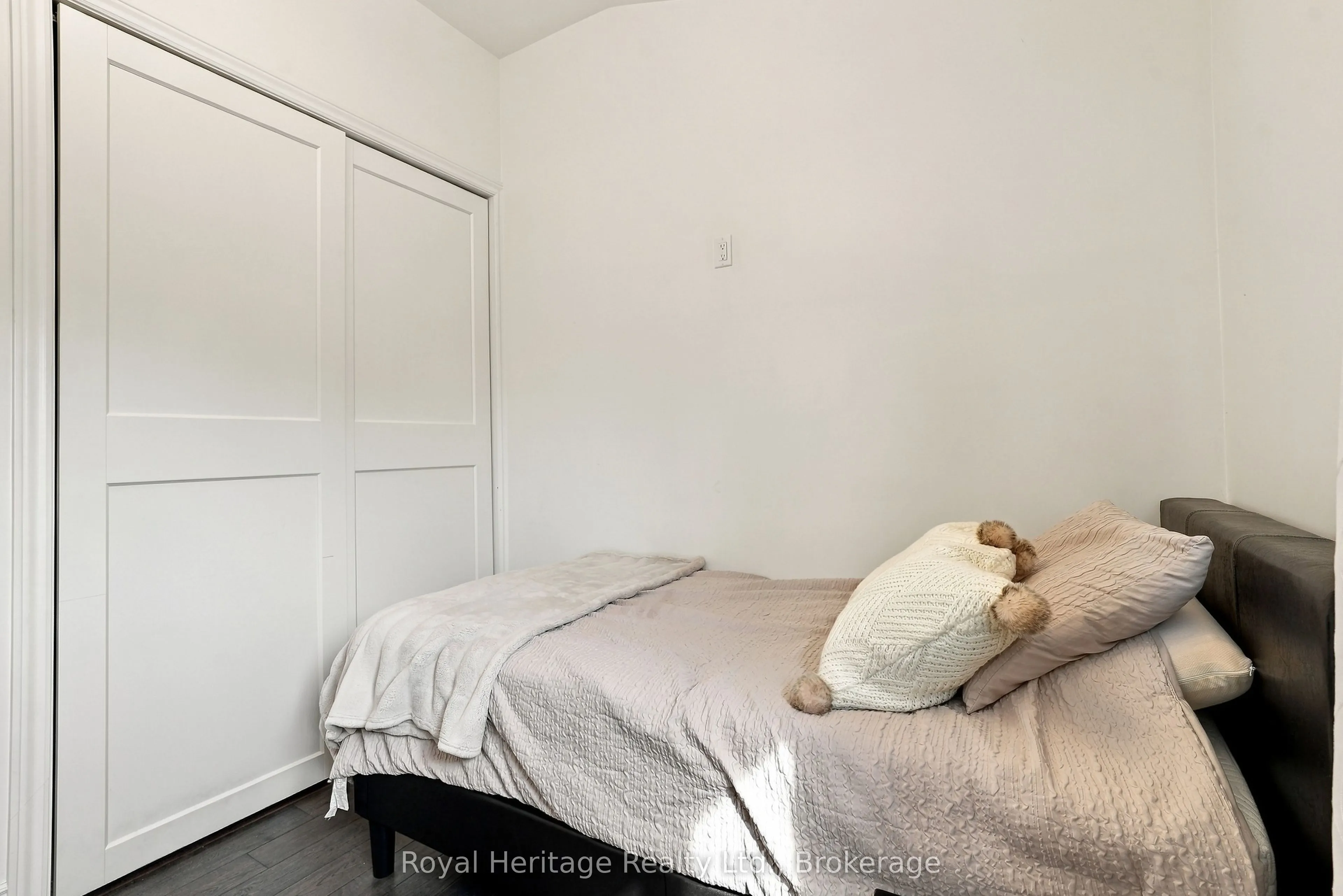 618 Sunset Boulevard