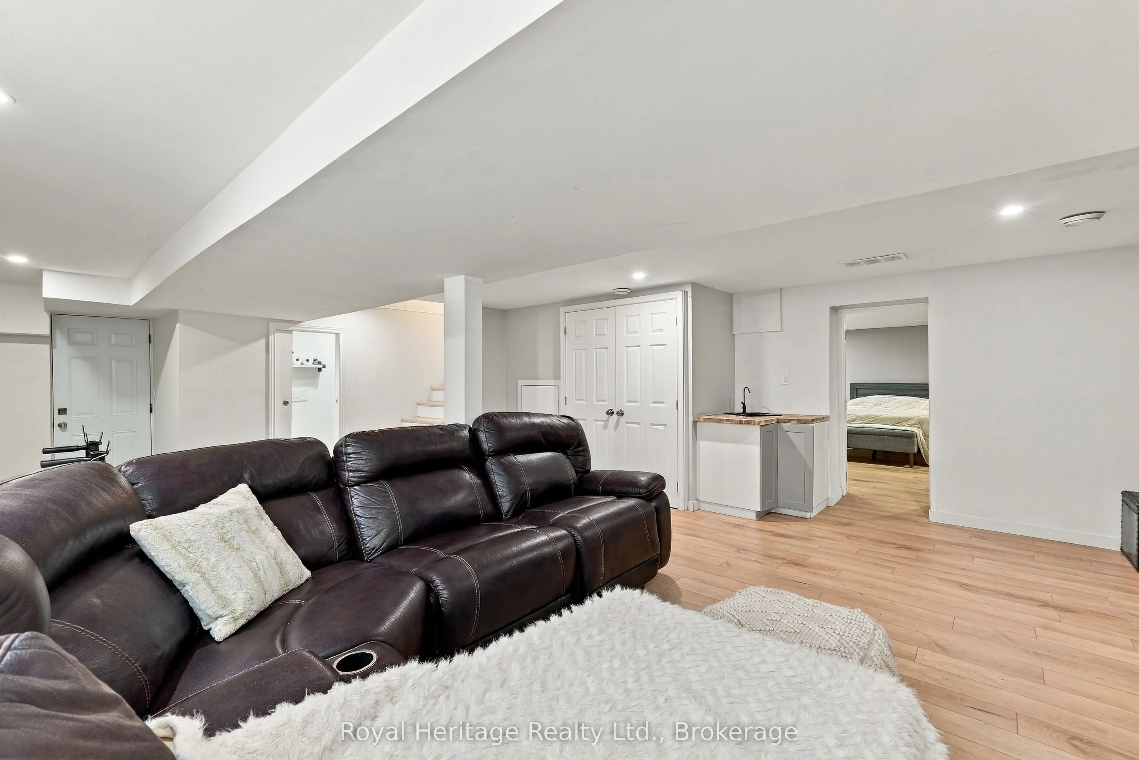 618 Sunset Boulevard