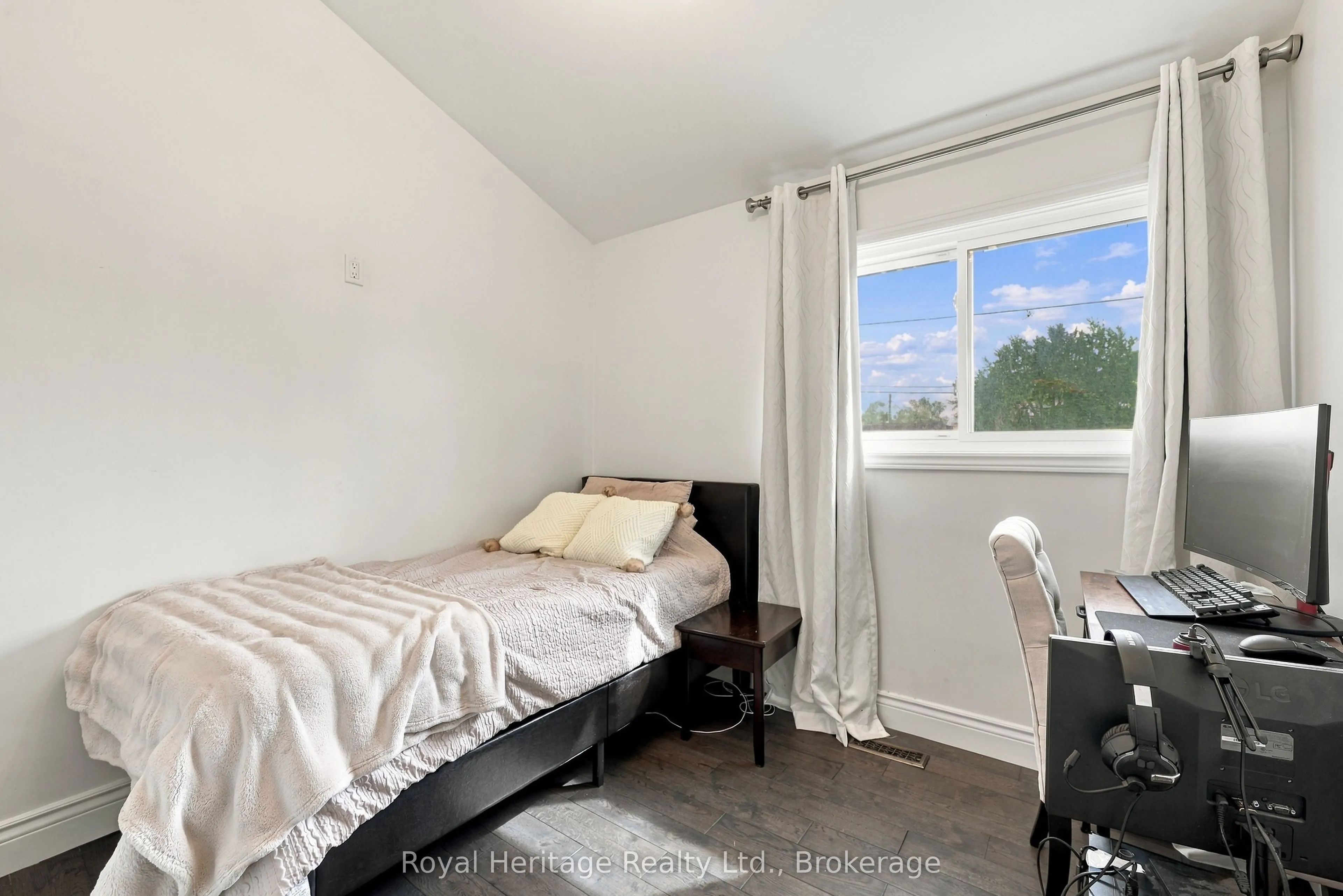 618 Sunset Boulevard