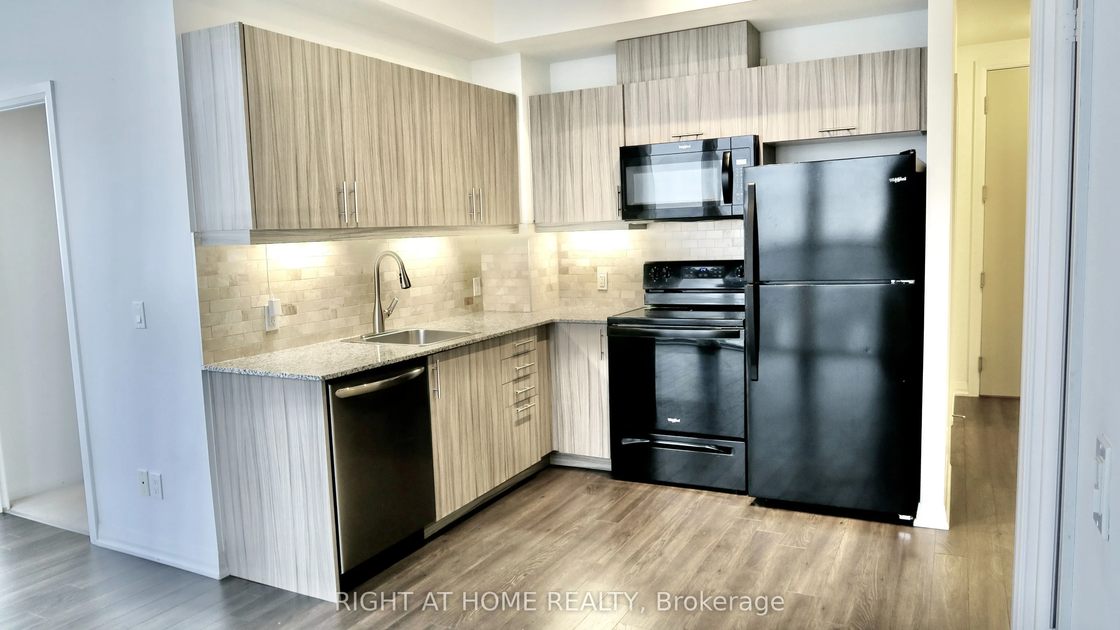 30 Meadowglen Place #2707
