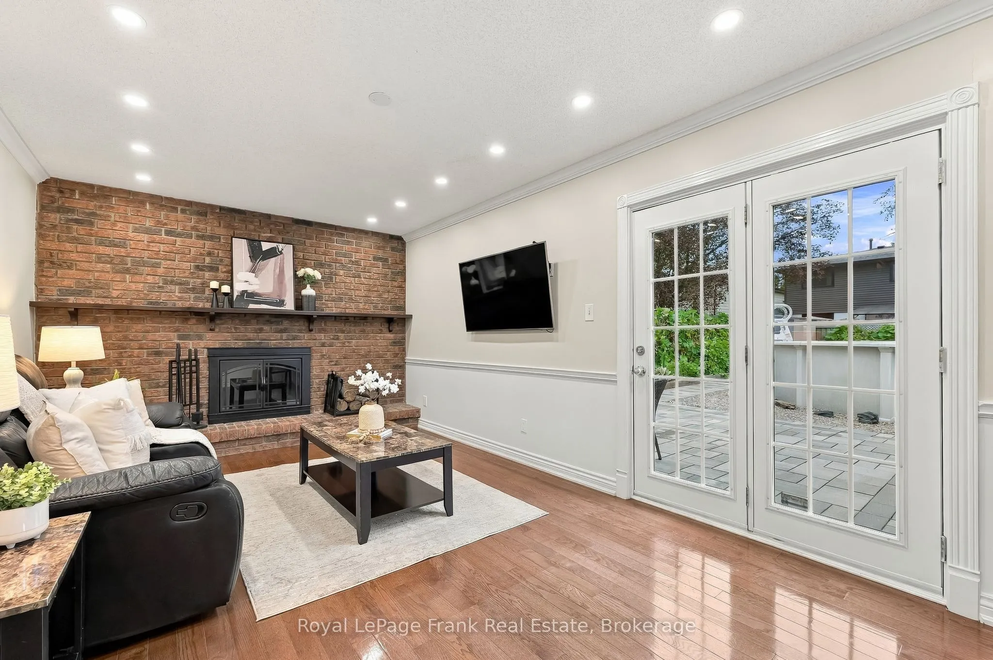 15 Hillier Street