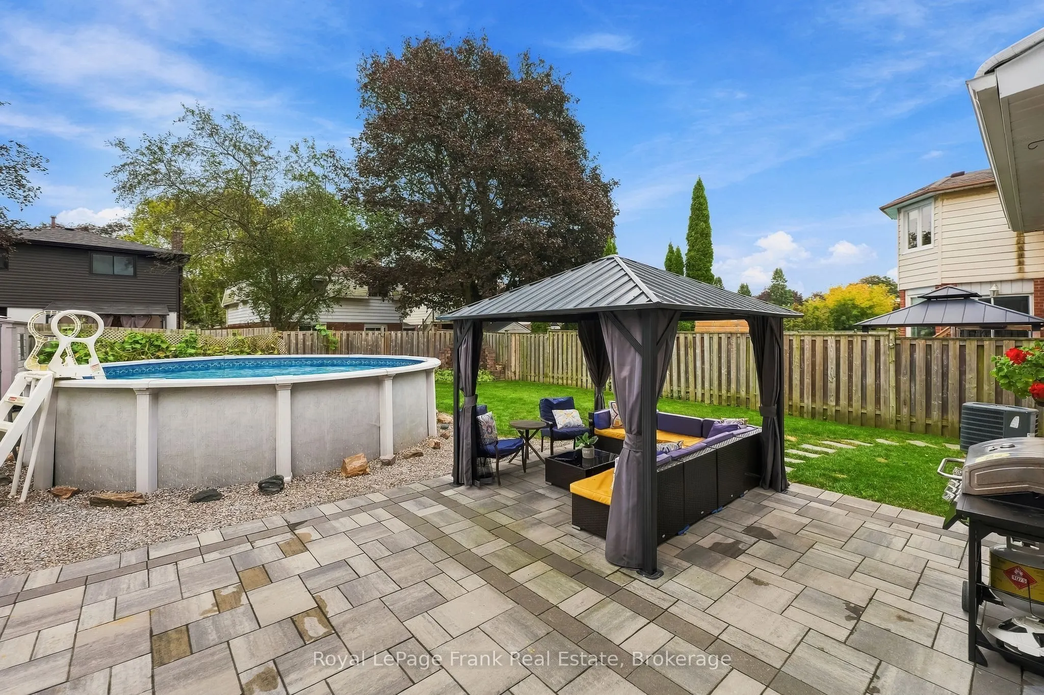 15 Hillier Street