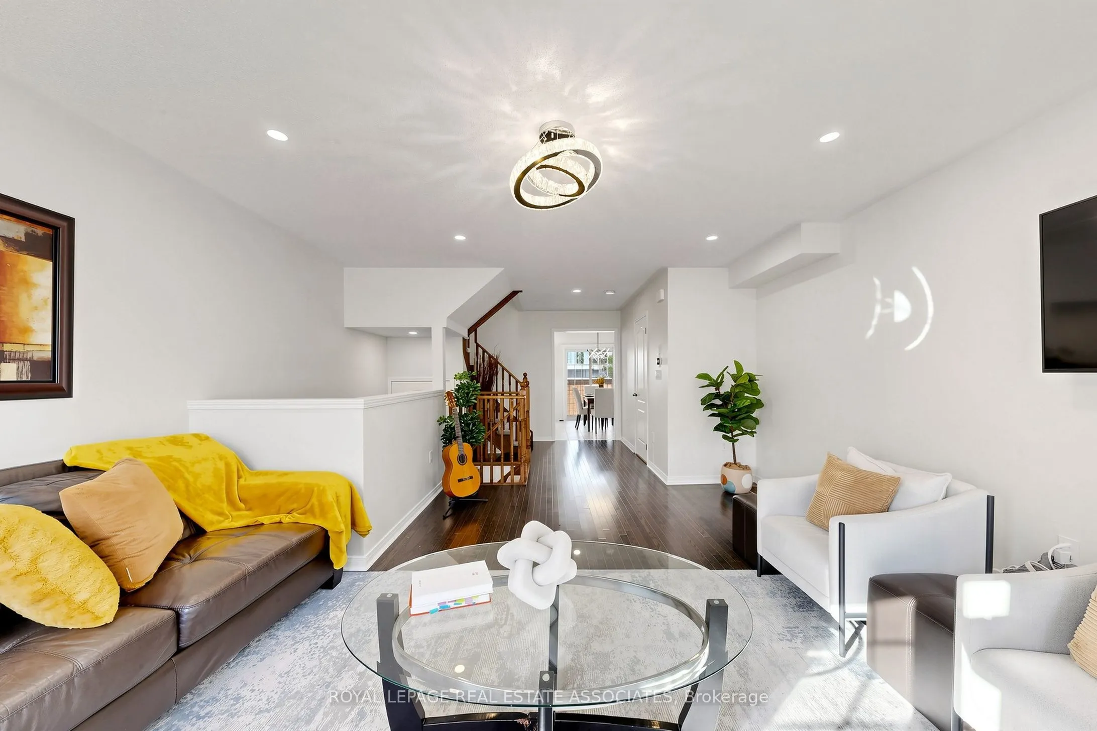 22 Benjamin Way