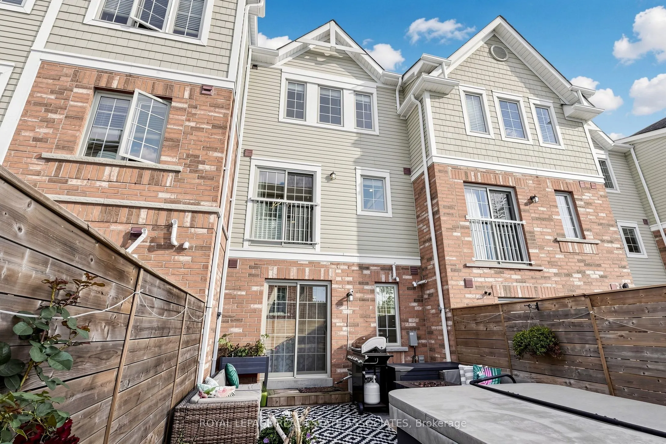 22 Benjamin Way