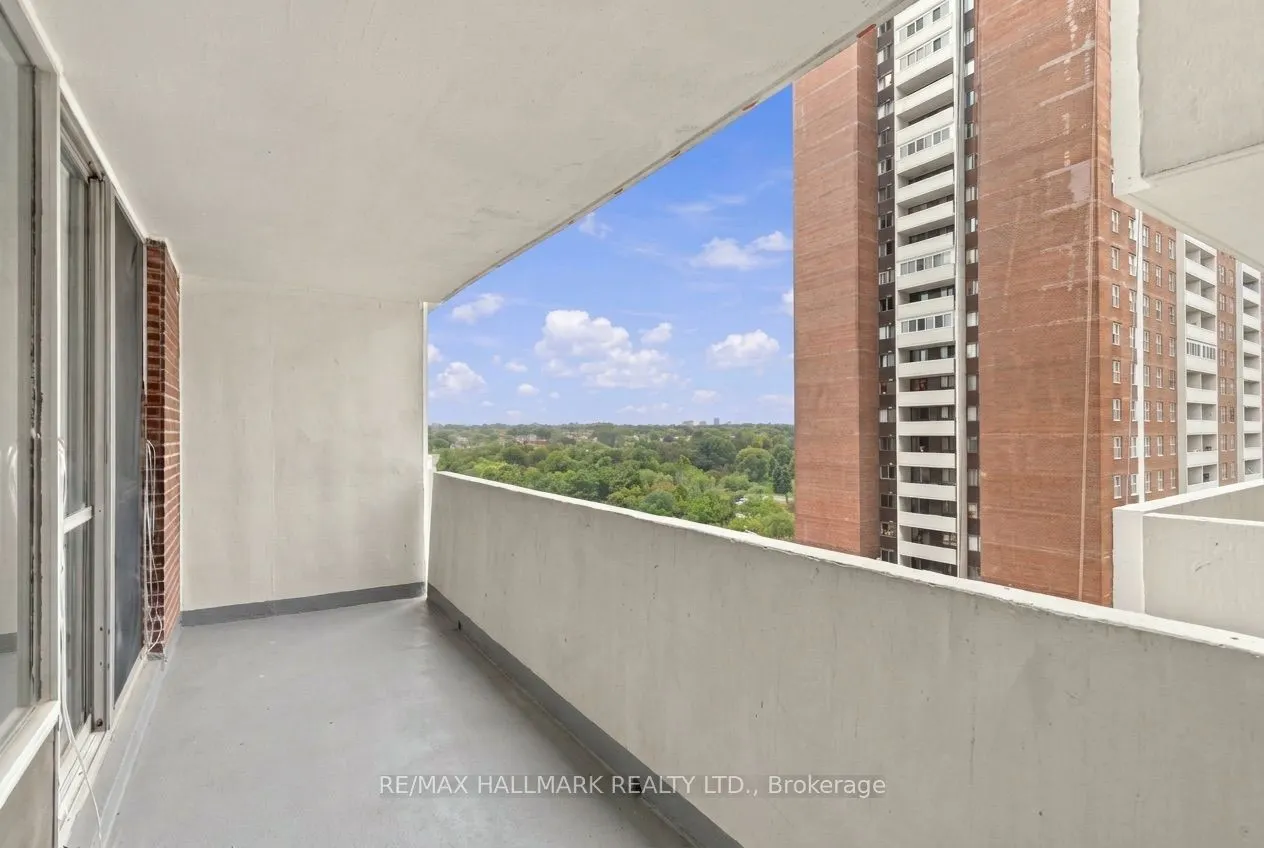 1 Massey Square #1419