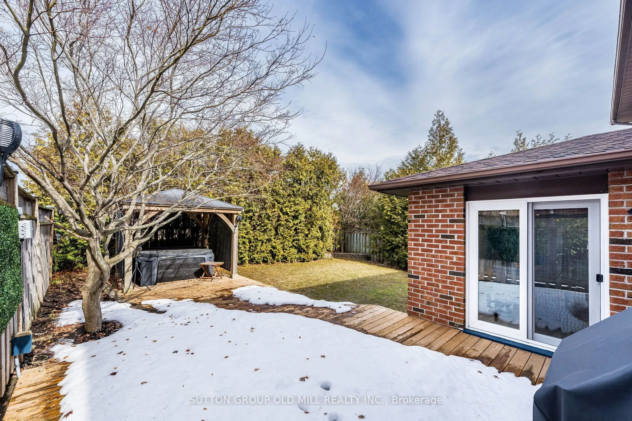 501 Sundown Crescent
