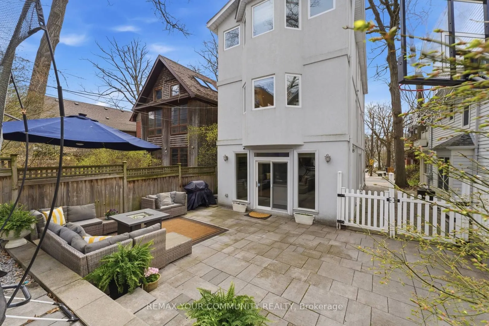 12 Hazel Avenue
