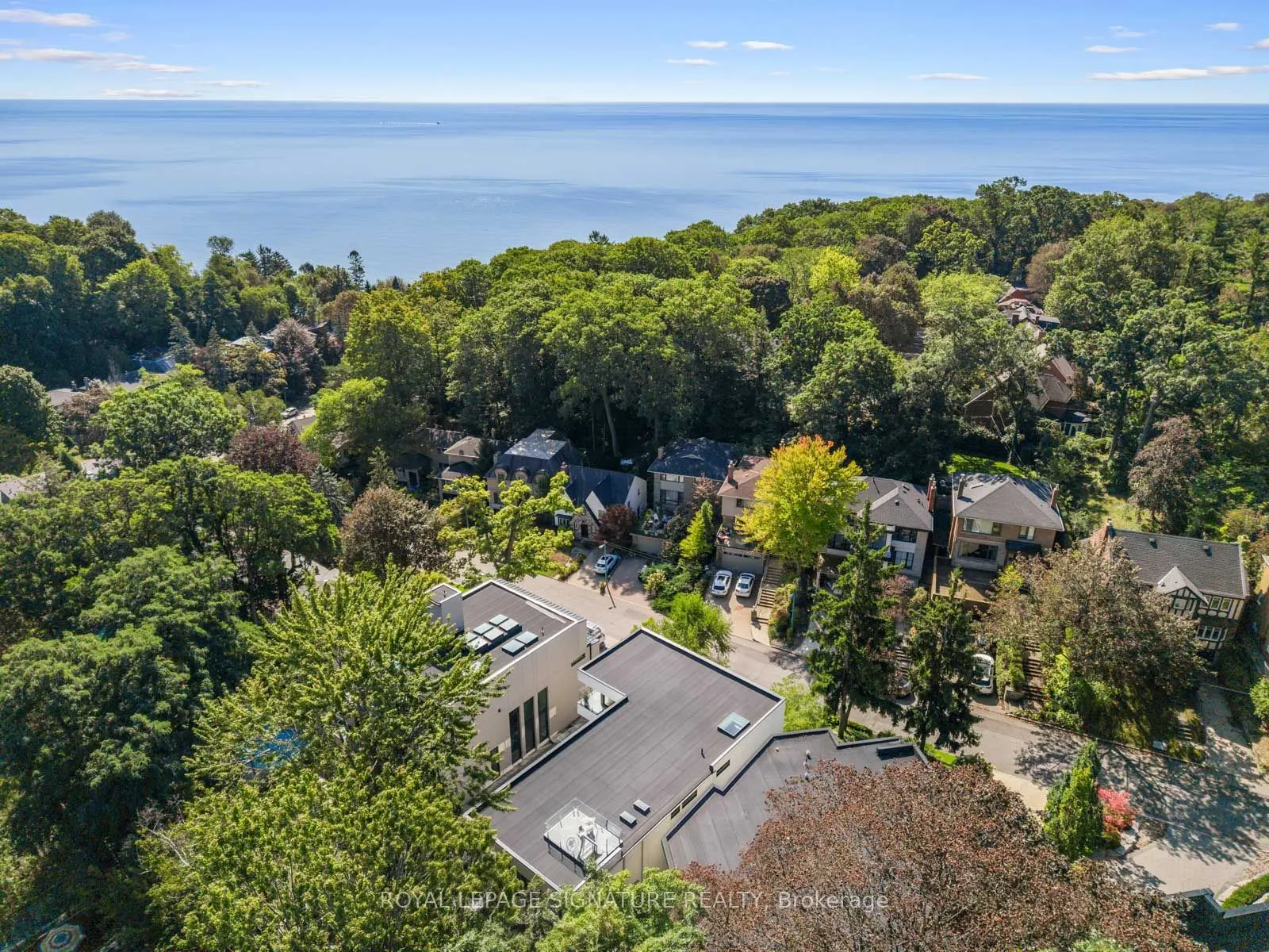 8 Fallingbrook Wood