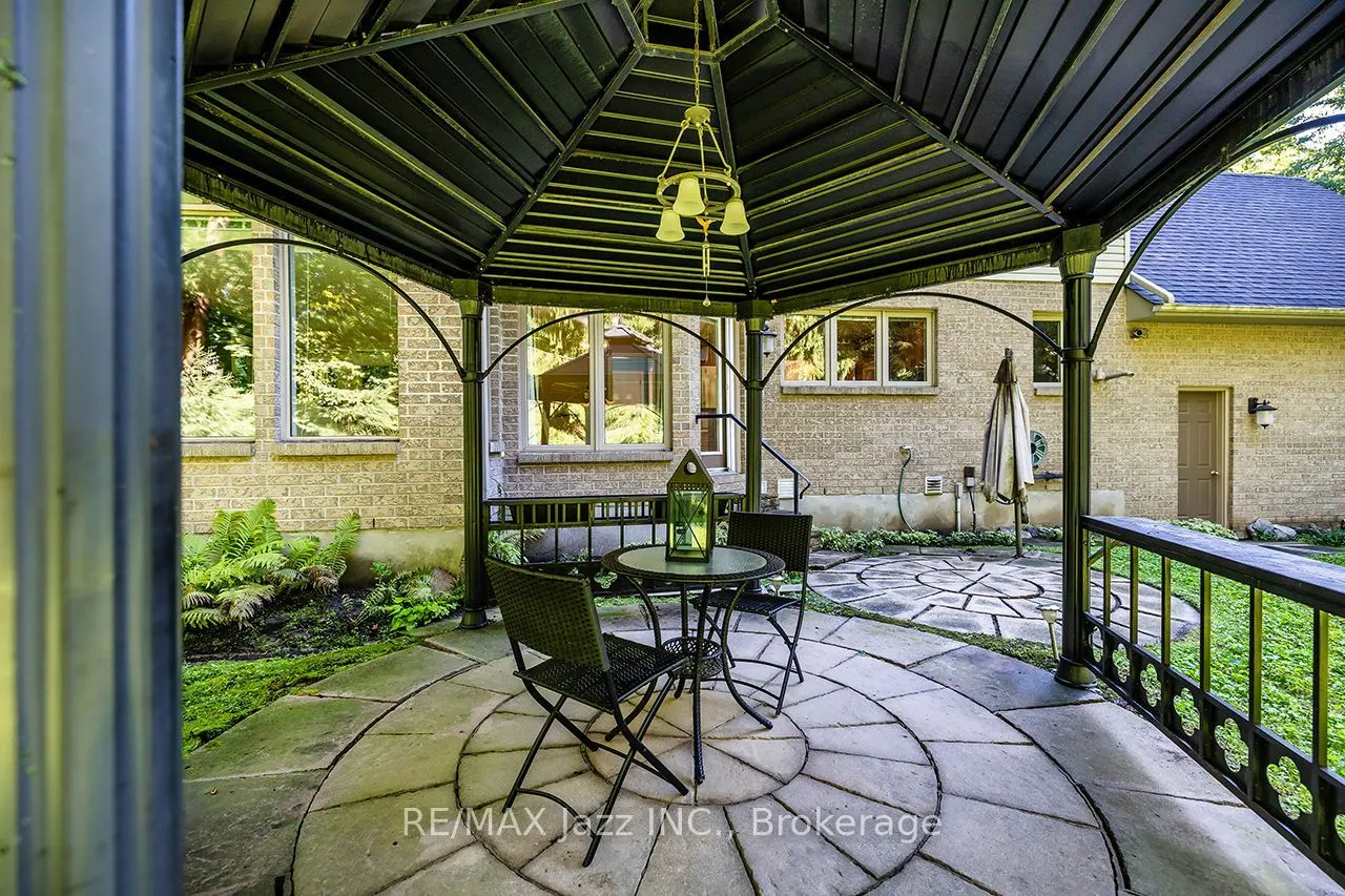 20 Timberlane Court