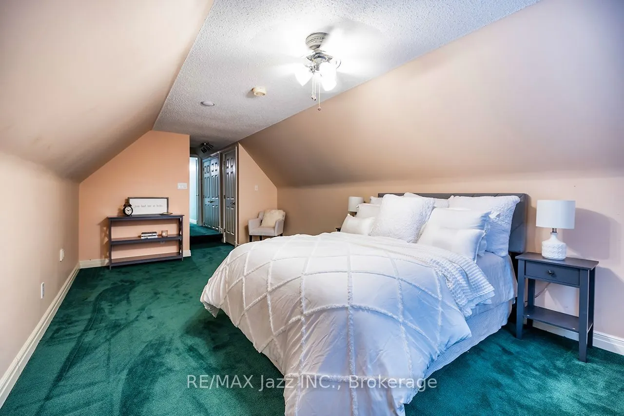 20 Timberlane Court