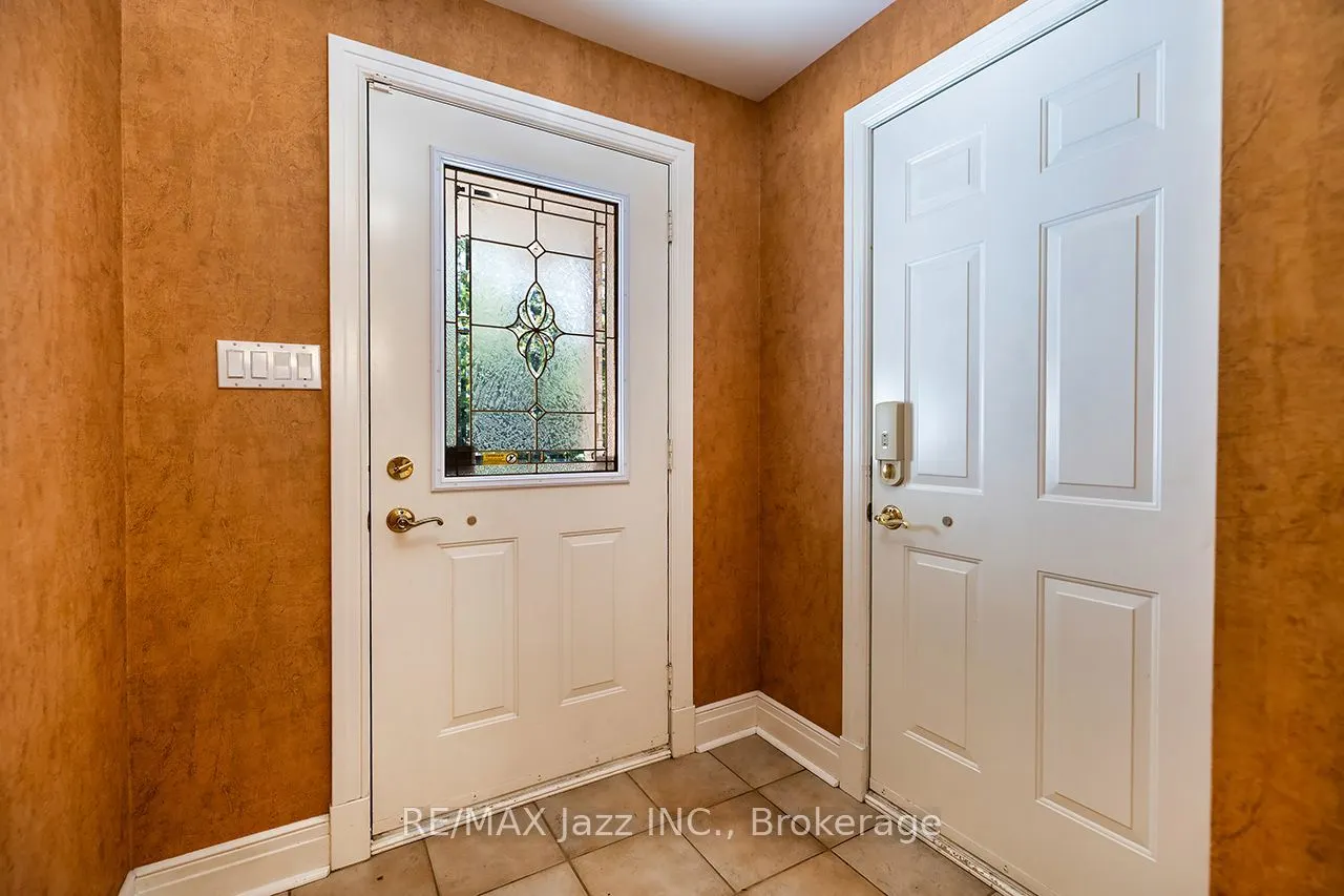 20 Timberlane Court