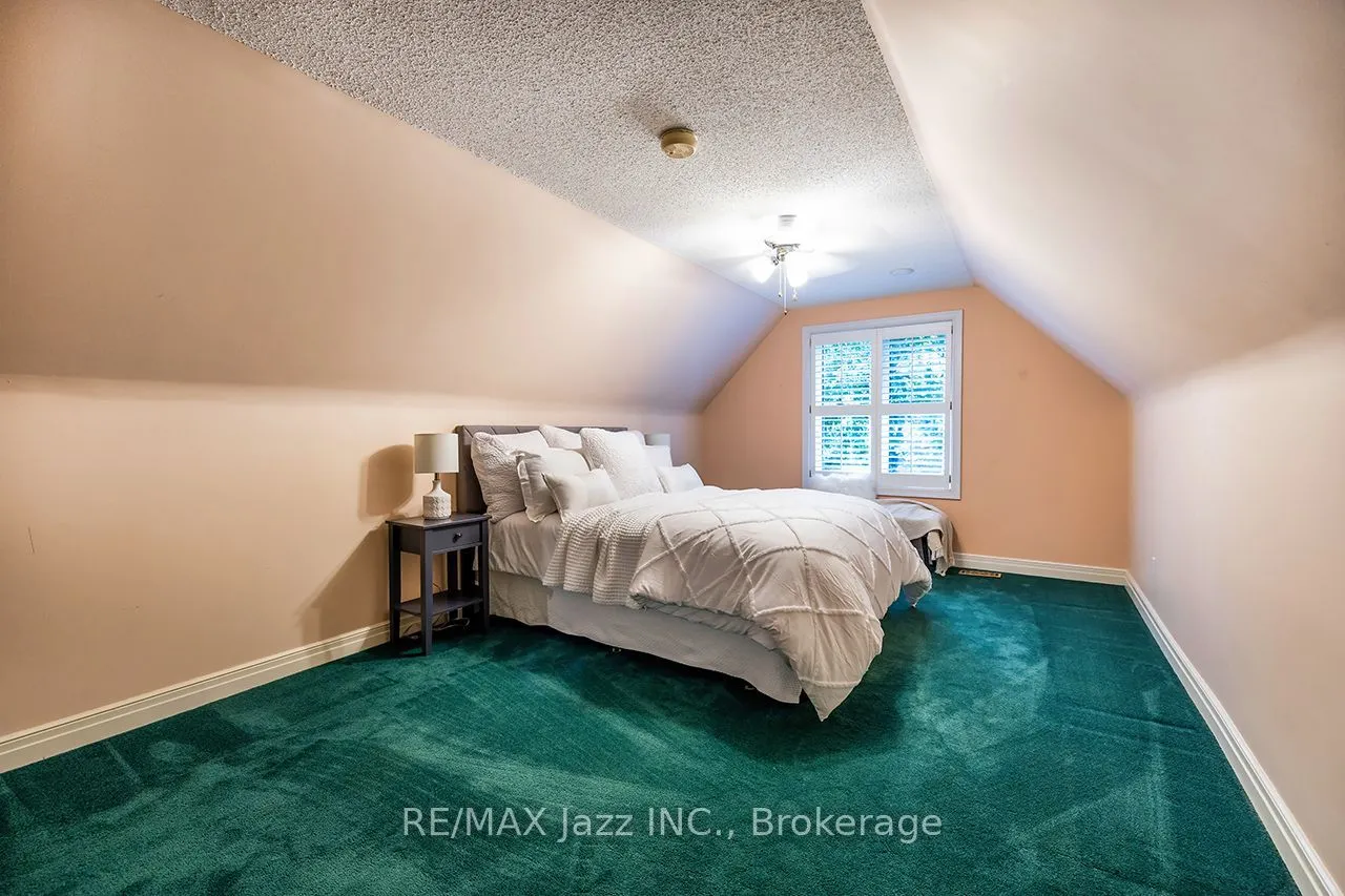 20 Timberlane Court