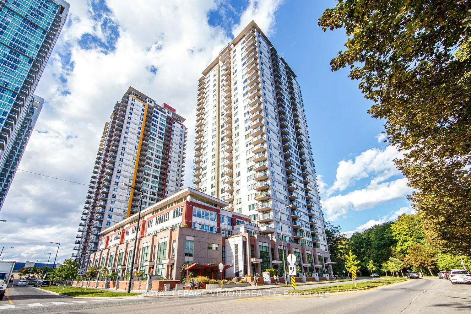 190 Borough Drive #2806