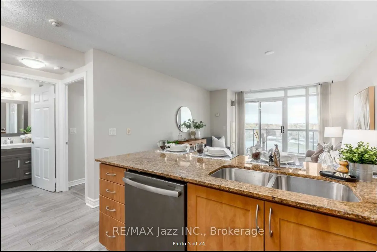 340 Watson Street W #606