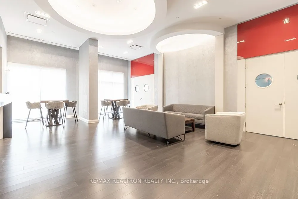 20 Meadowglen Place #322