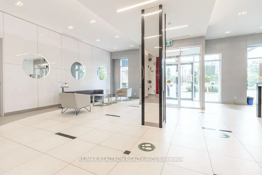 20 Meadowglen Place #322
