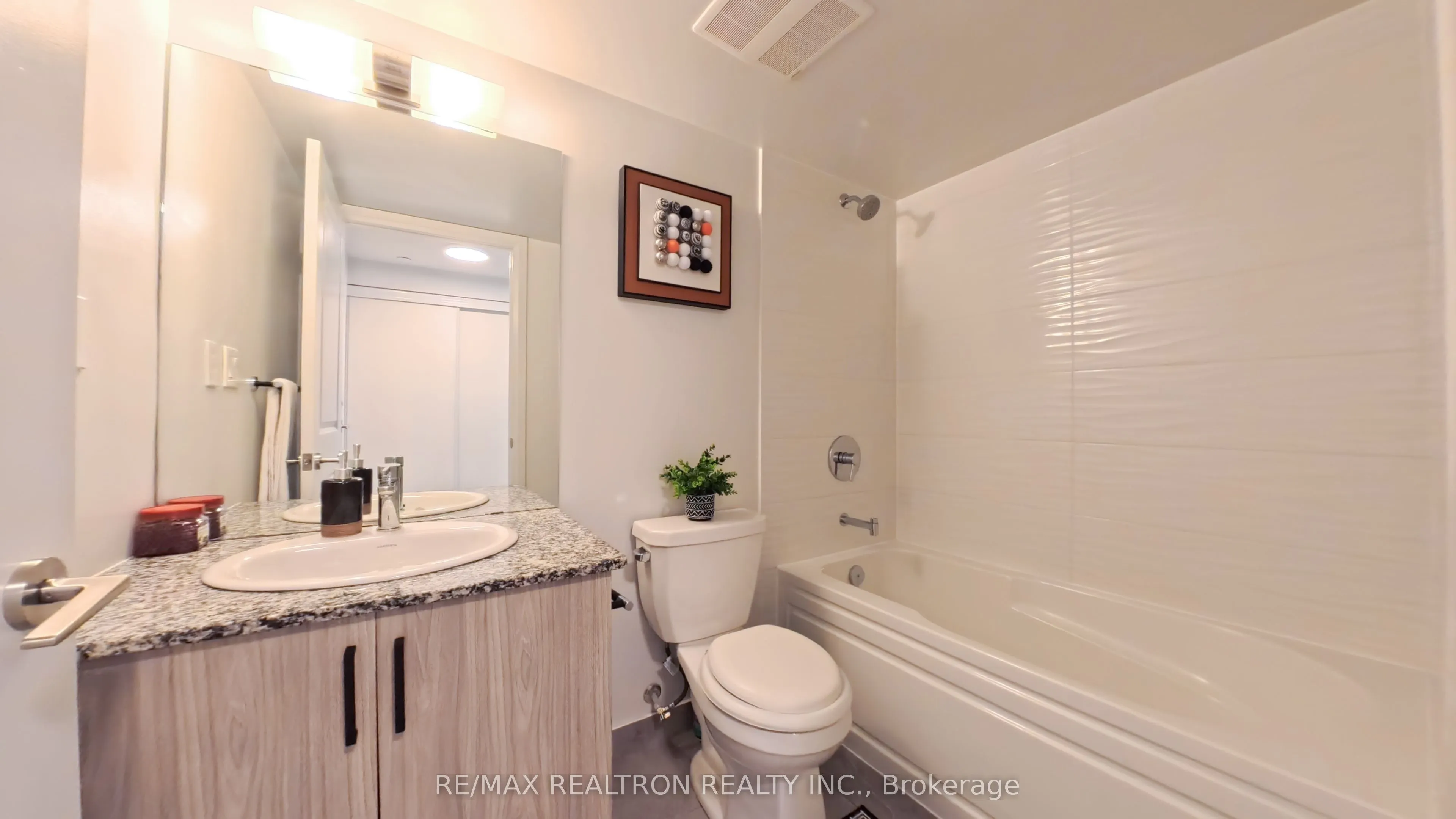 20 Meadowglen Place #322