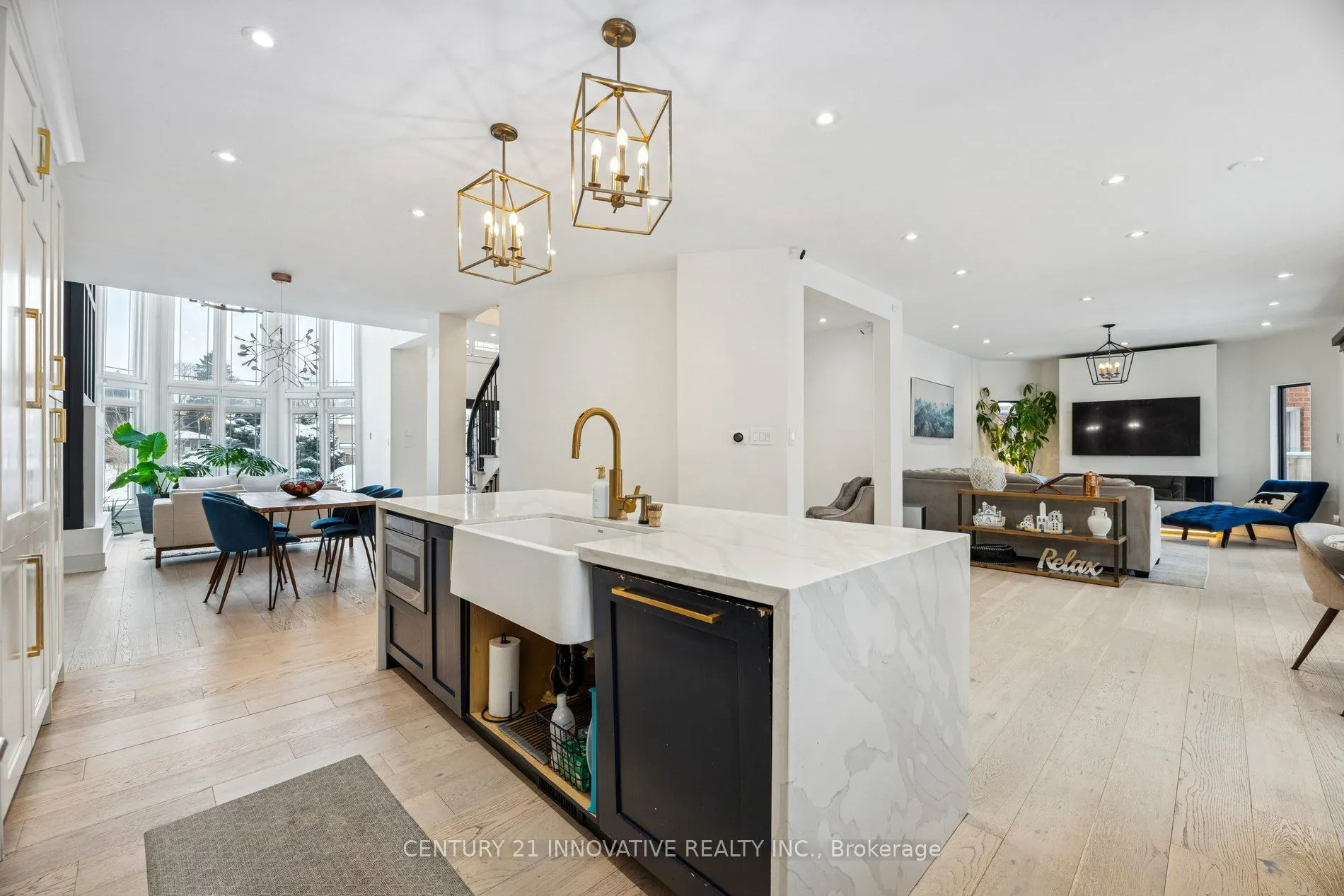 6 Devonridge Crescent