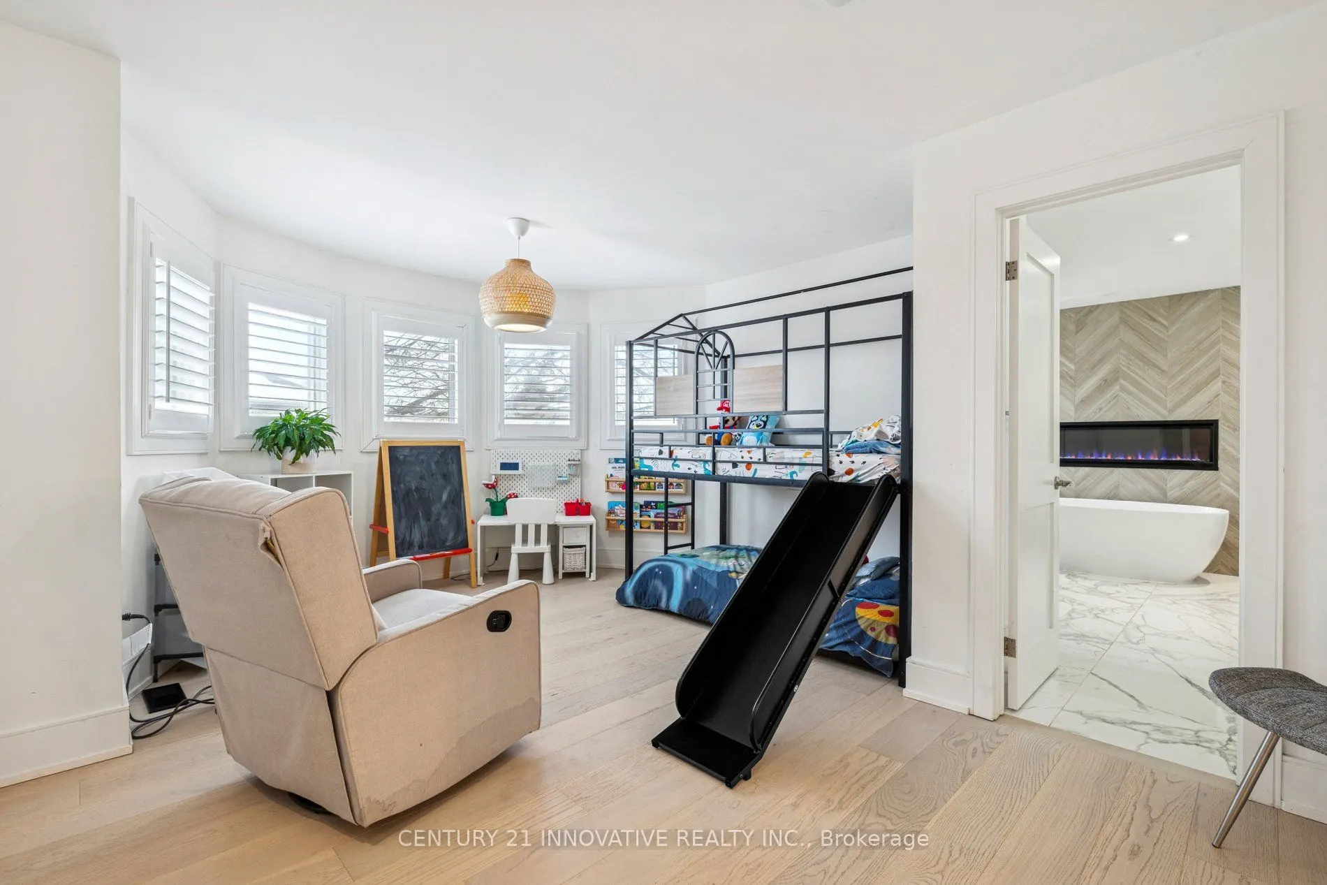 6 Devonridge Crescent