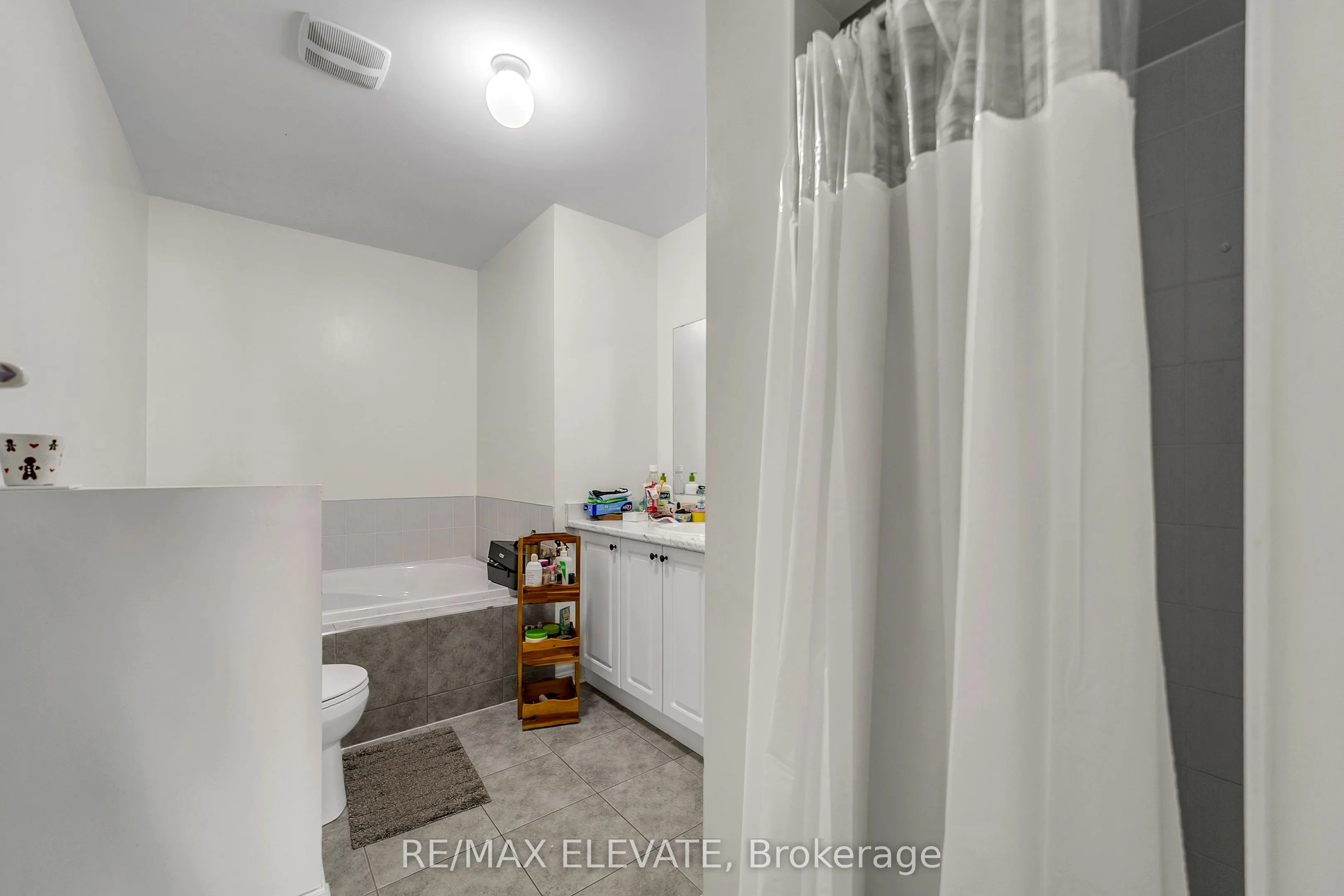 1208 Jim Brewster Circle