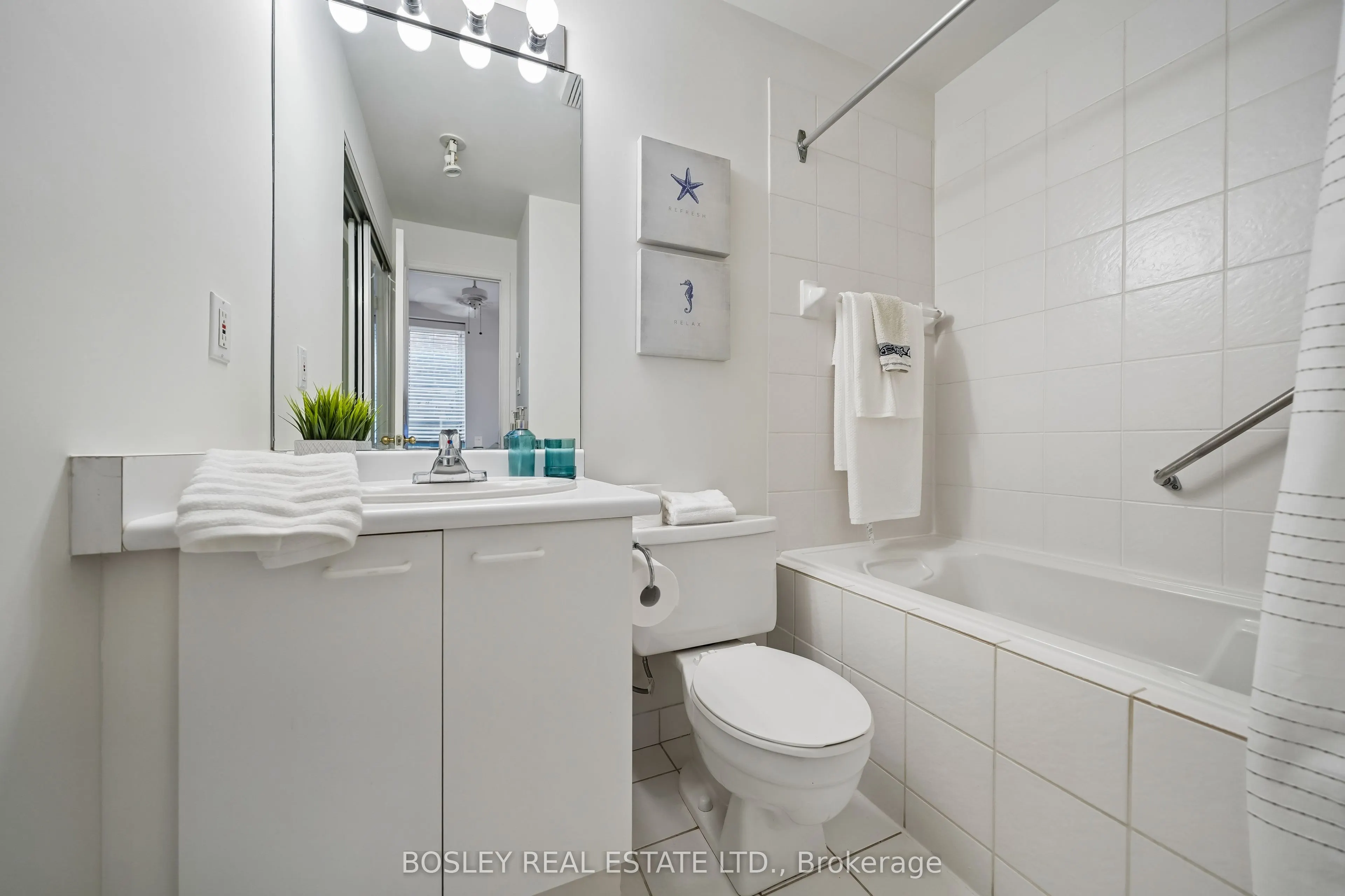 15 Glen Manor Drive #204
