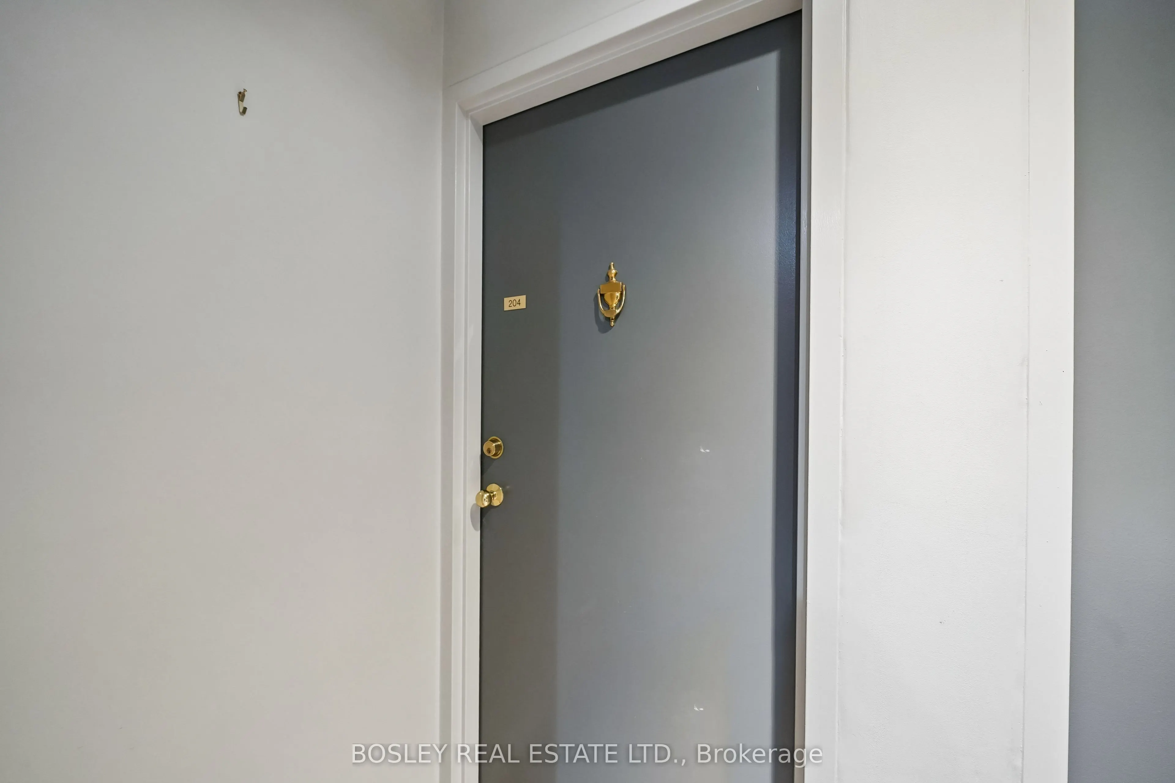 15 Glen Manor Drive #204